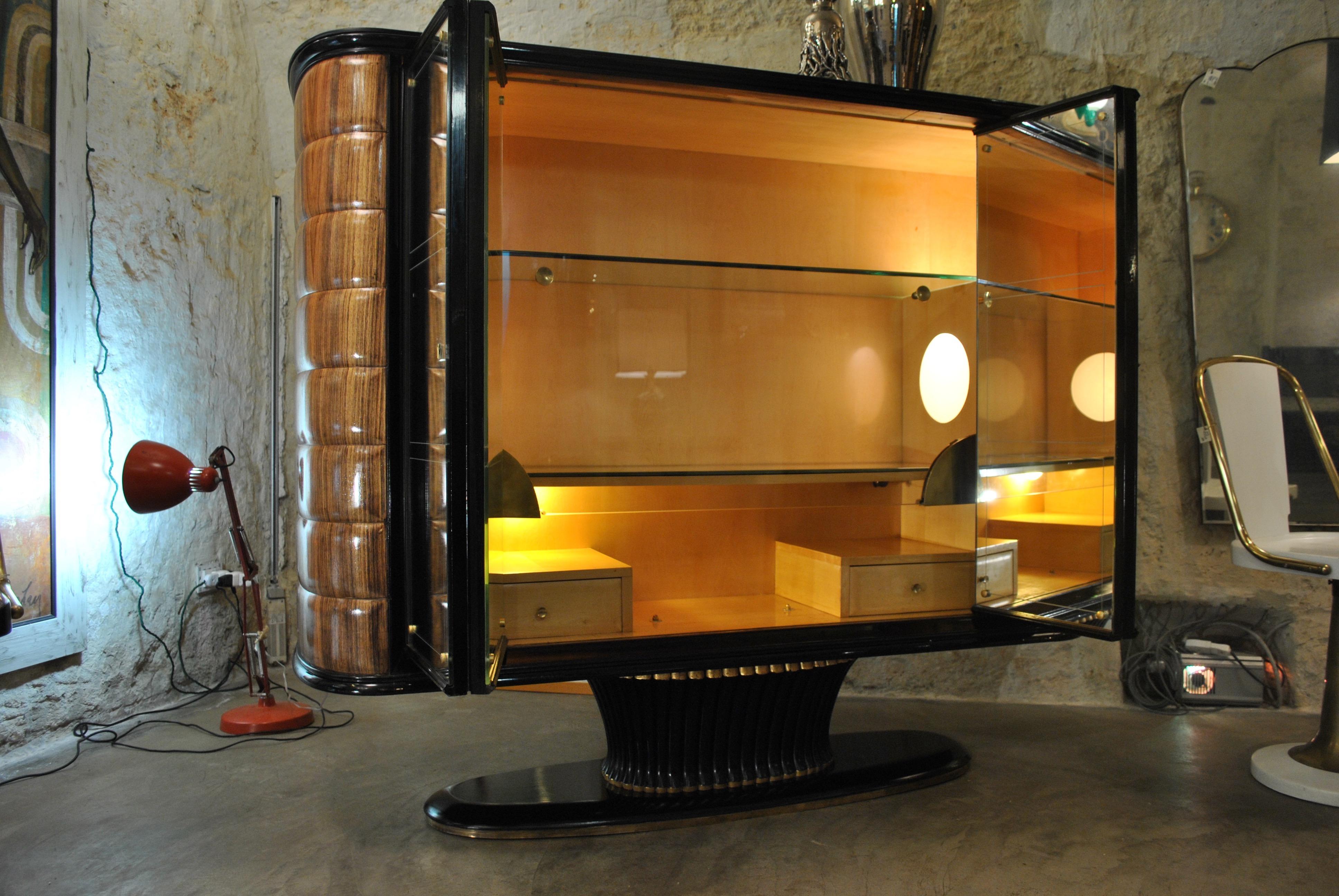 Art Deco Cabinet Bar by Osvaldo Borsani for Dassi Production Early 1950s Style