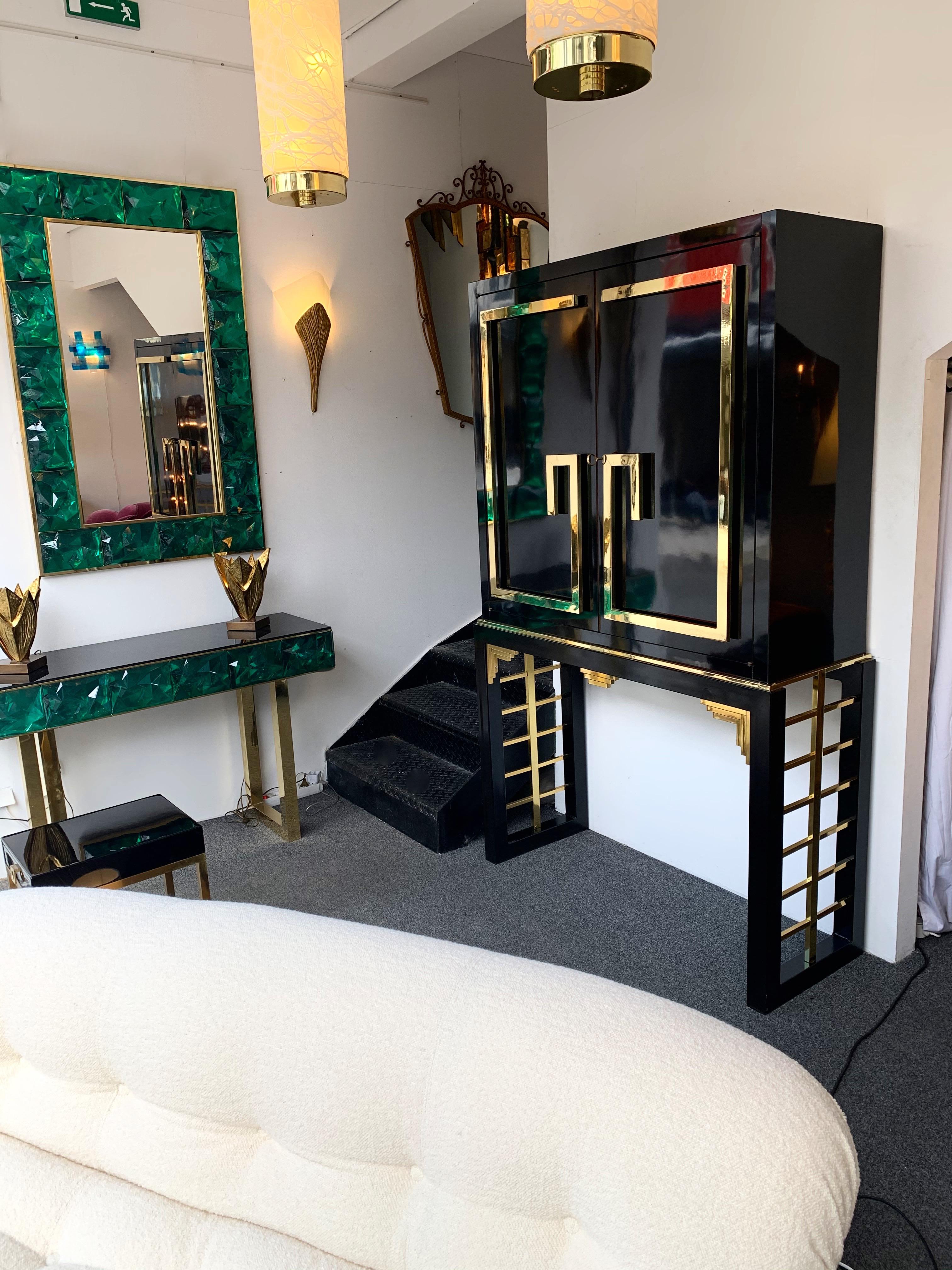 Cabinet Bar Lacquered with Brass and Mirror, Italy, 1970s 5