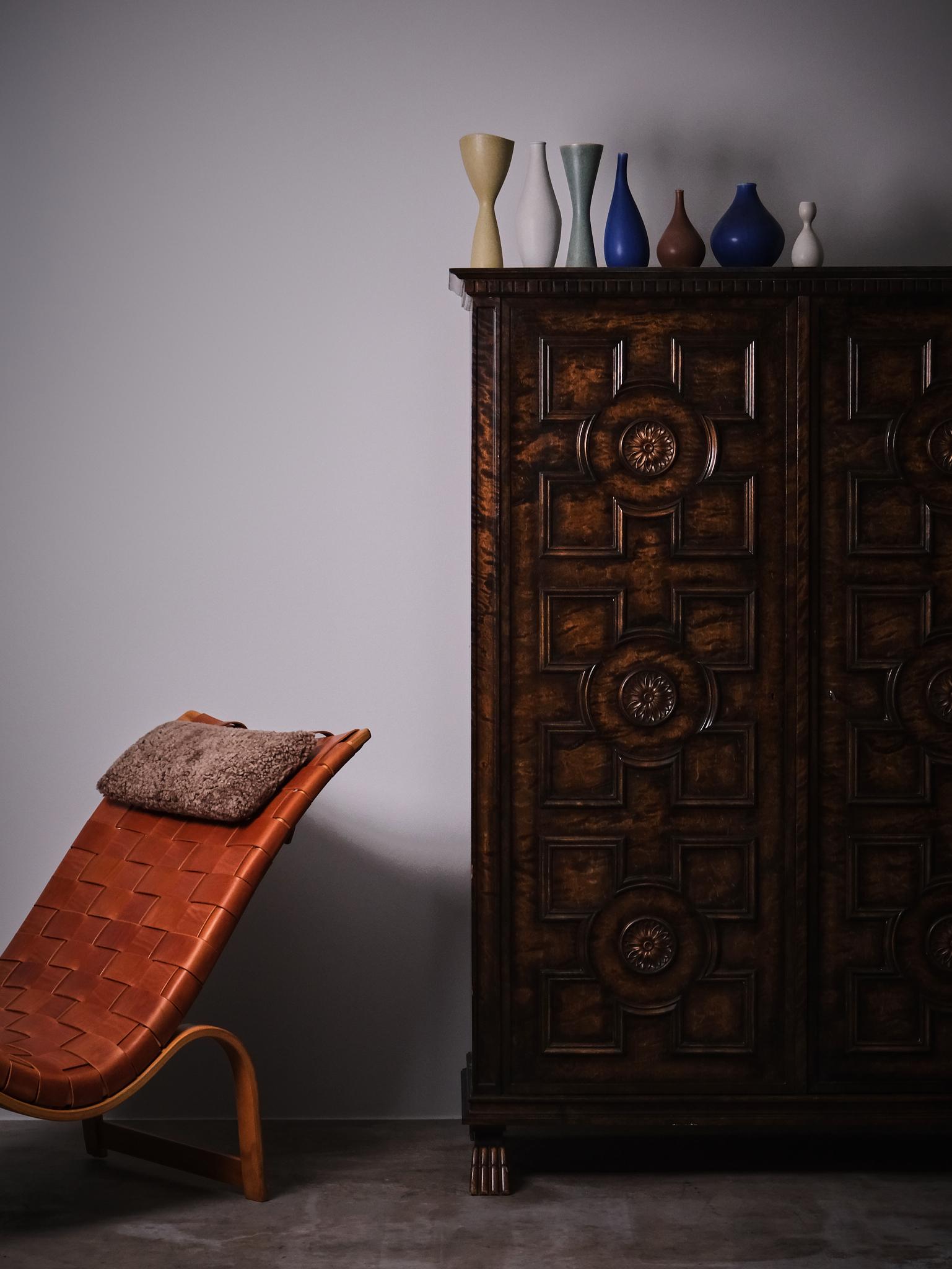 Elegant modèle d'armoire 