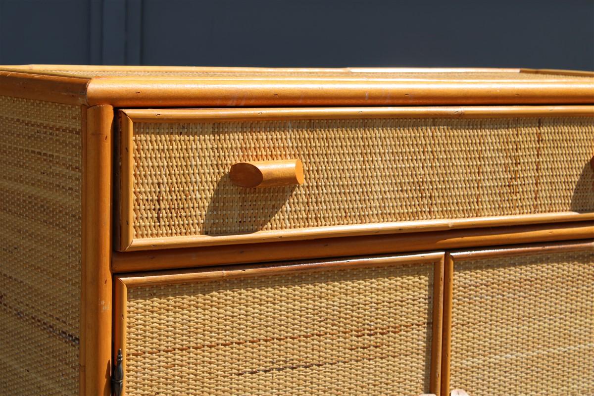 Armadietto  Buffet interamente realizzato a mano negli anni '50 in Italia Cassetti in bambù In condizioni buone in vendita a Palermo, Sicily
