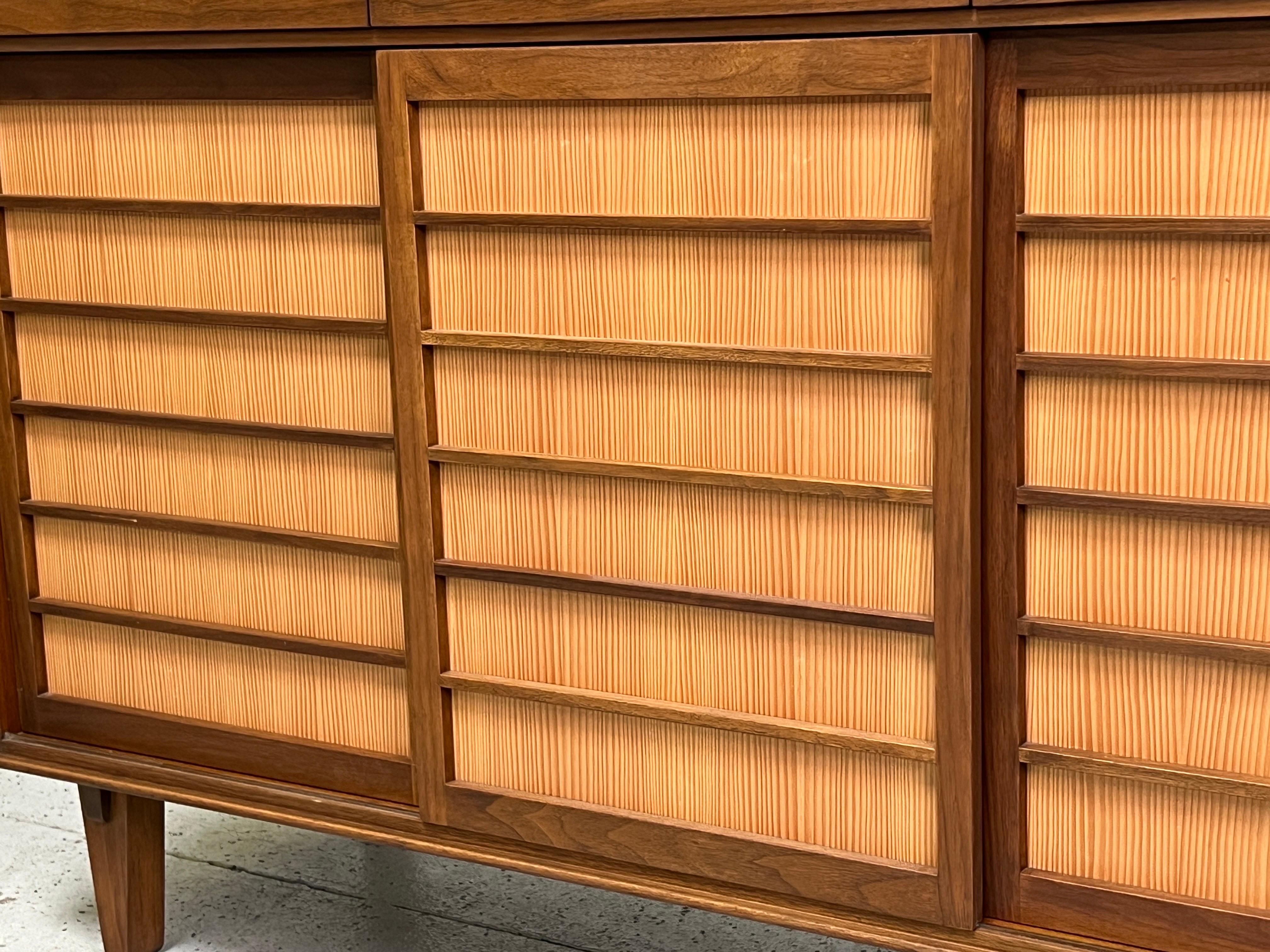 Cabinet by Edward Wormley for Dunbar  For Sale 4
