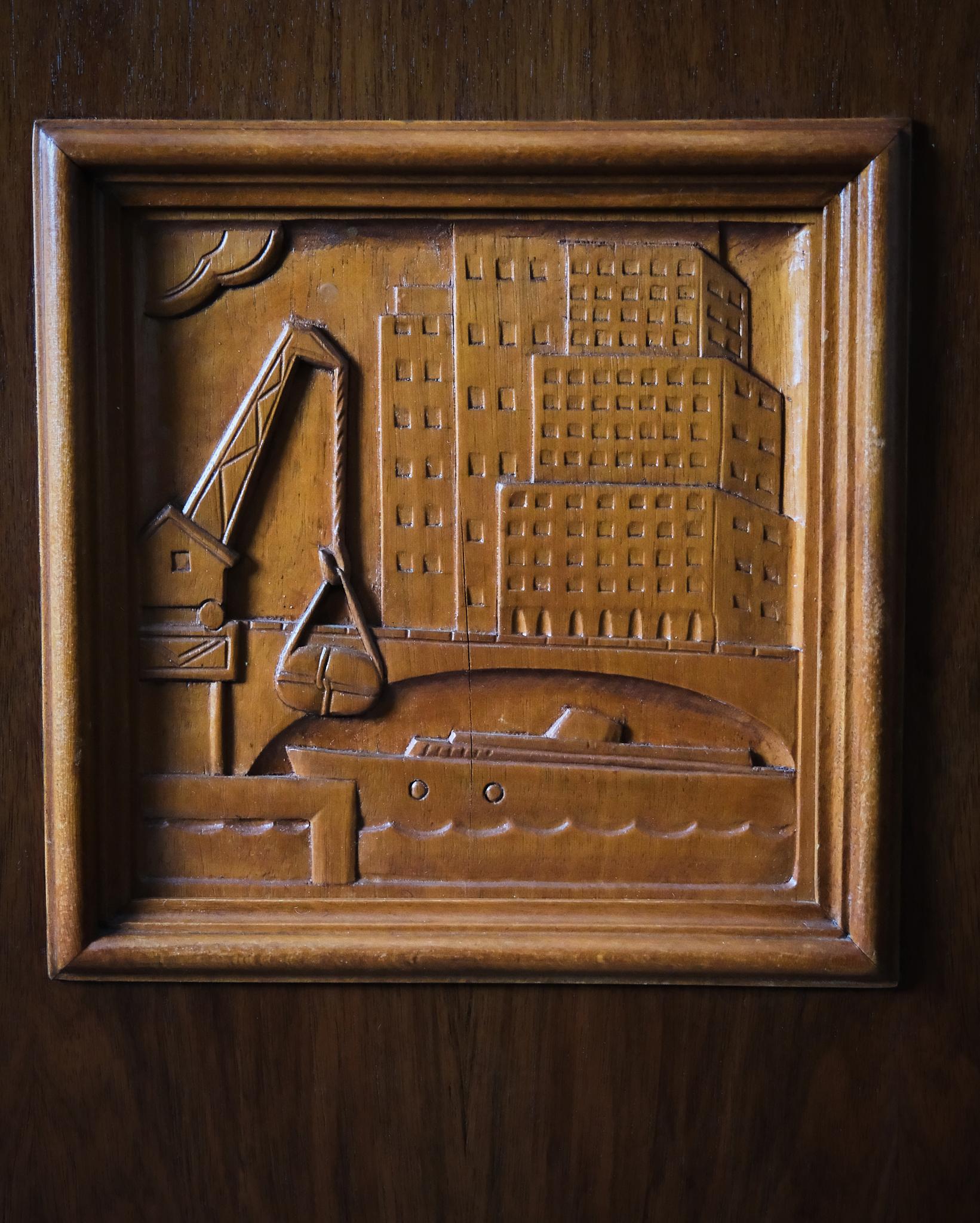 Walnut Cabinet by Eugen Höglund, Bildhuggarverkstad Vetlanda, Sweden, 1940s For Sale