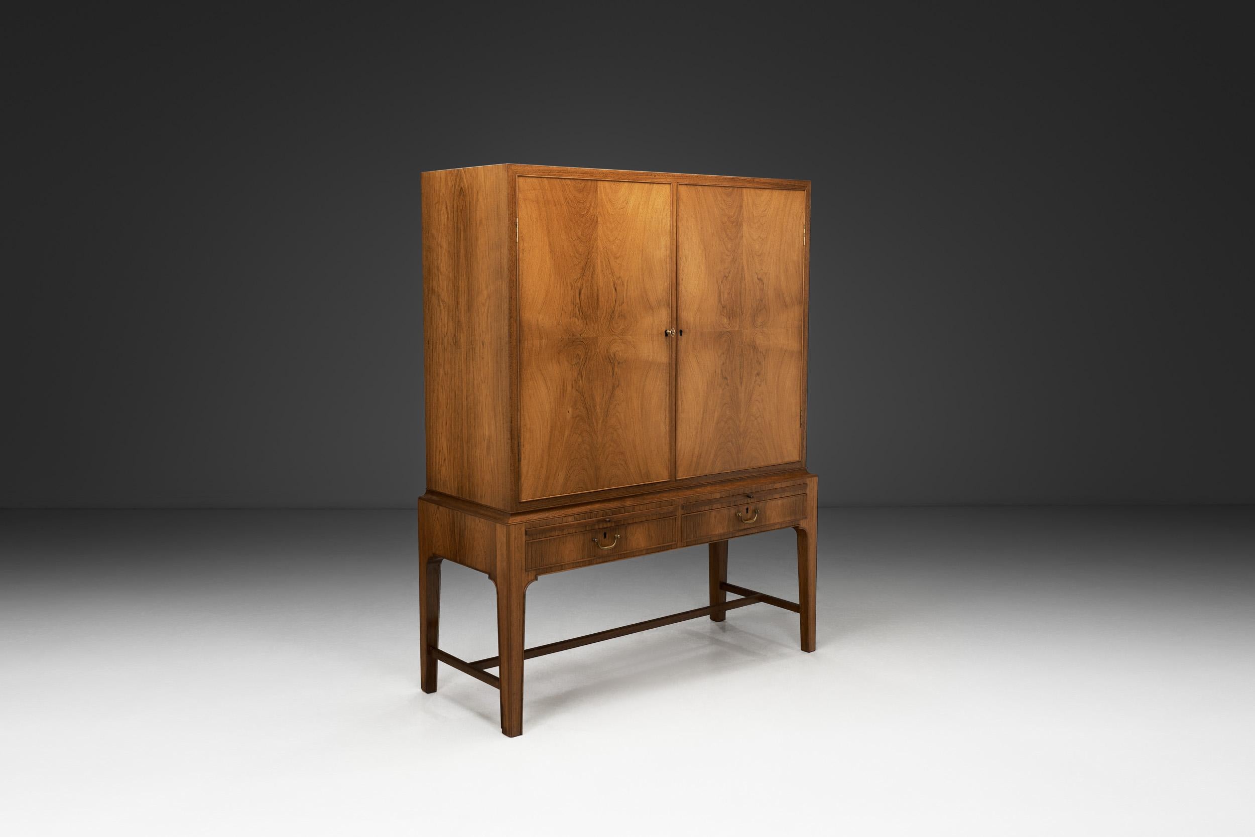 Cabinet by Flemming Olsen for C.B. Hansen's Establishment, Denmark 1940s In Good Condition For Sale In Utrecht, NL
