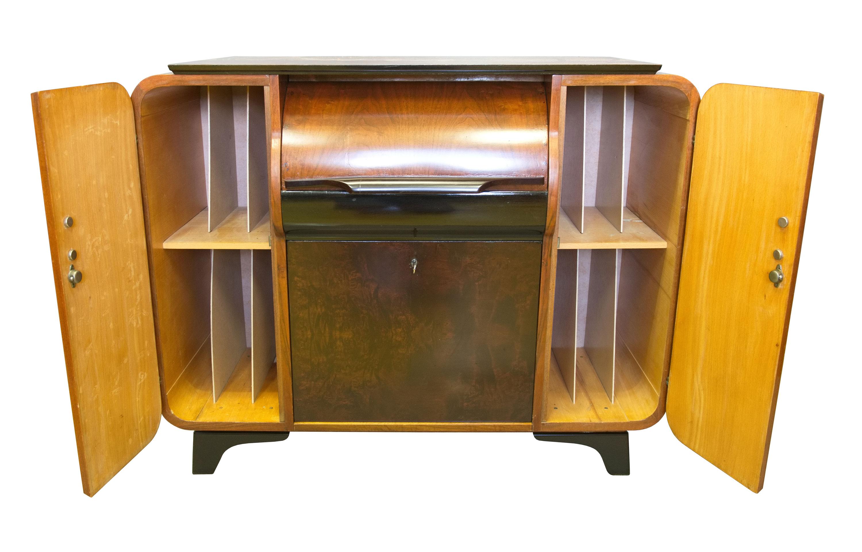 Cabinet by Jindrich Halabala In Good Condition In Brno, CZ