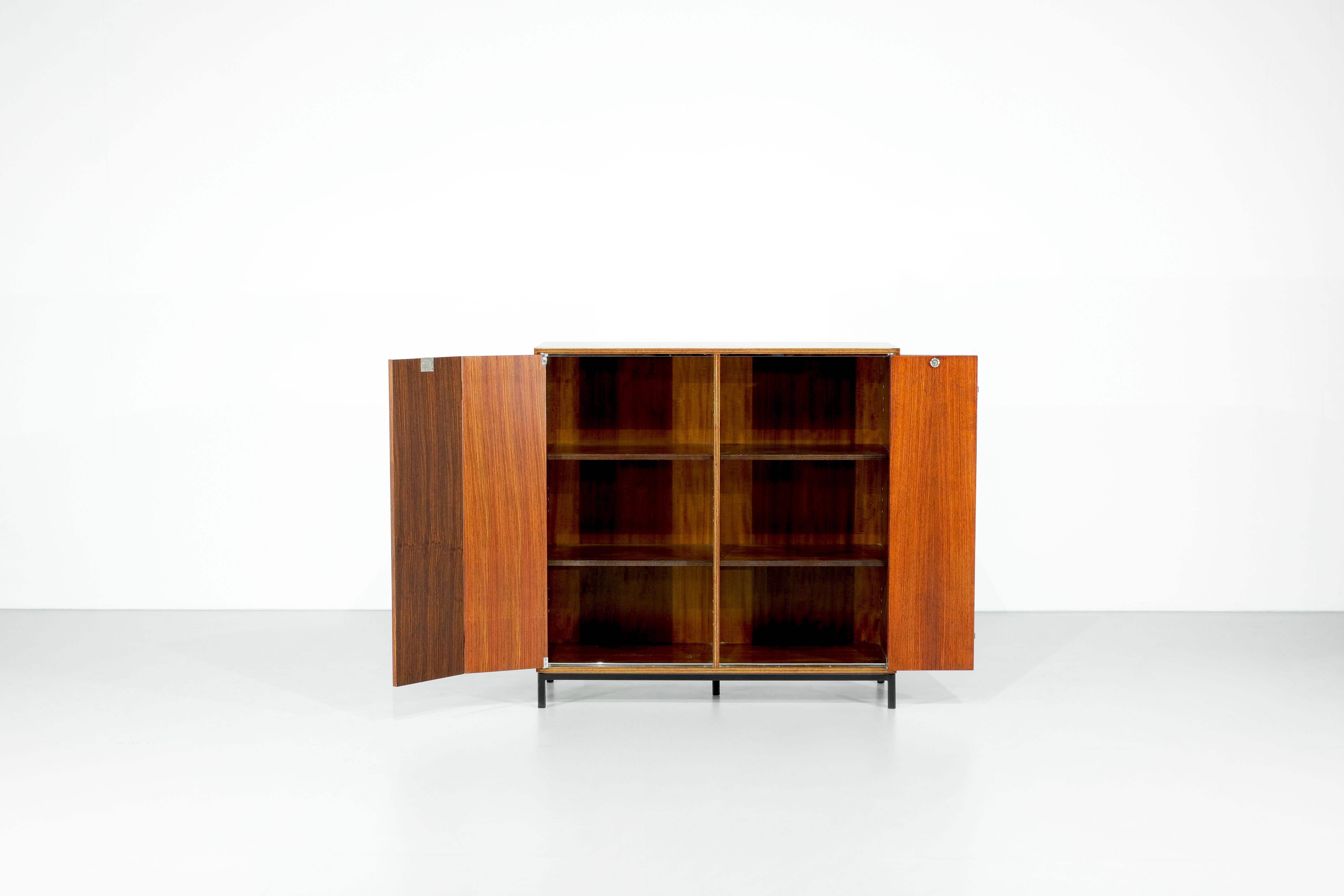 Cabinet by Jules Wabbes for Le Mobilier Universel, Belgium 1960s. In Good Condition For Sale In Lot/Drogenbos, BE