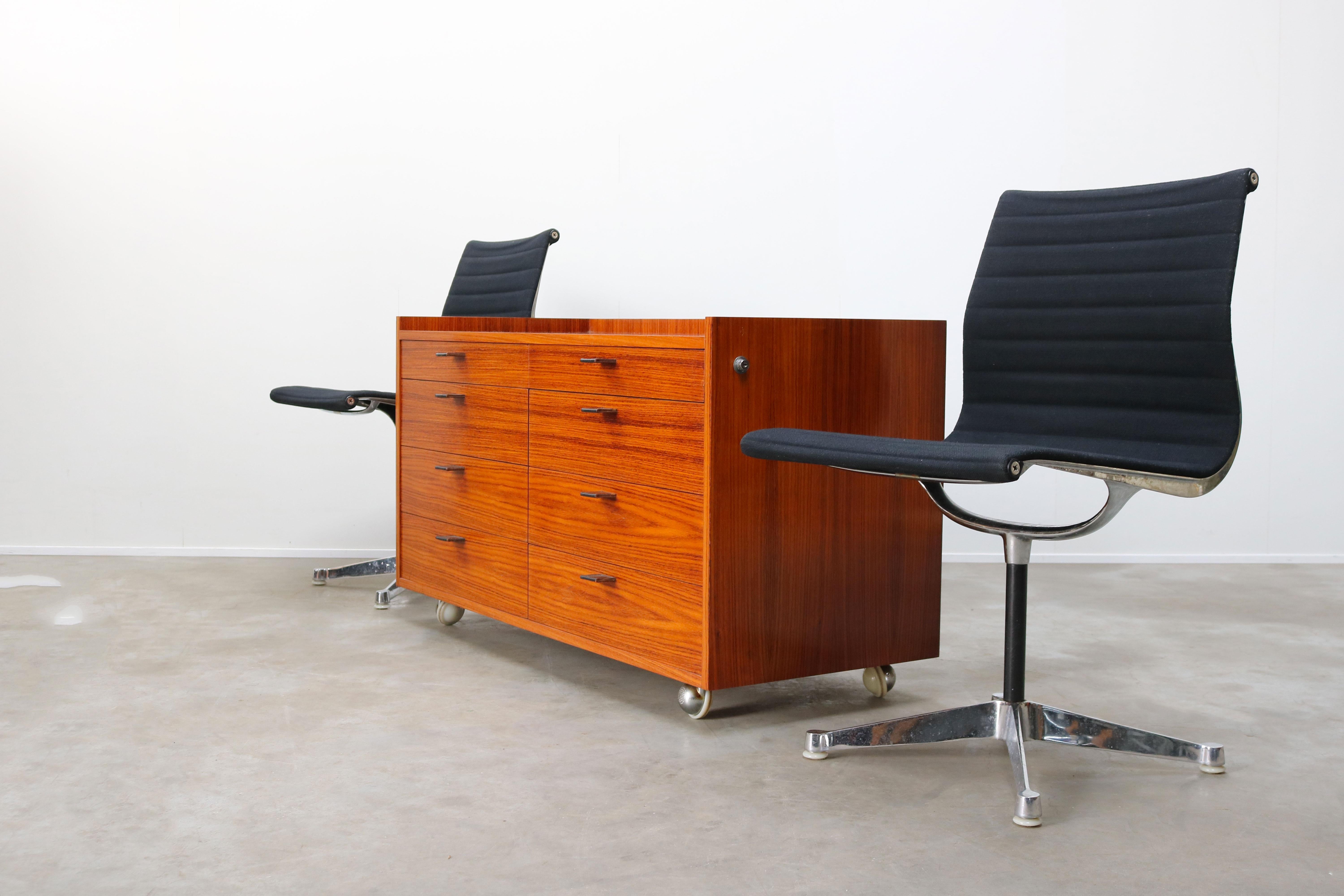 Cabinet / Chest of Drawers in Rosewood by Florence Knoll for De Coene, 1960s 7