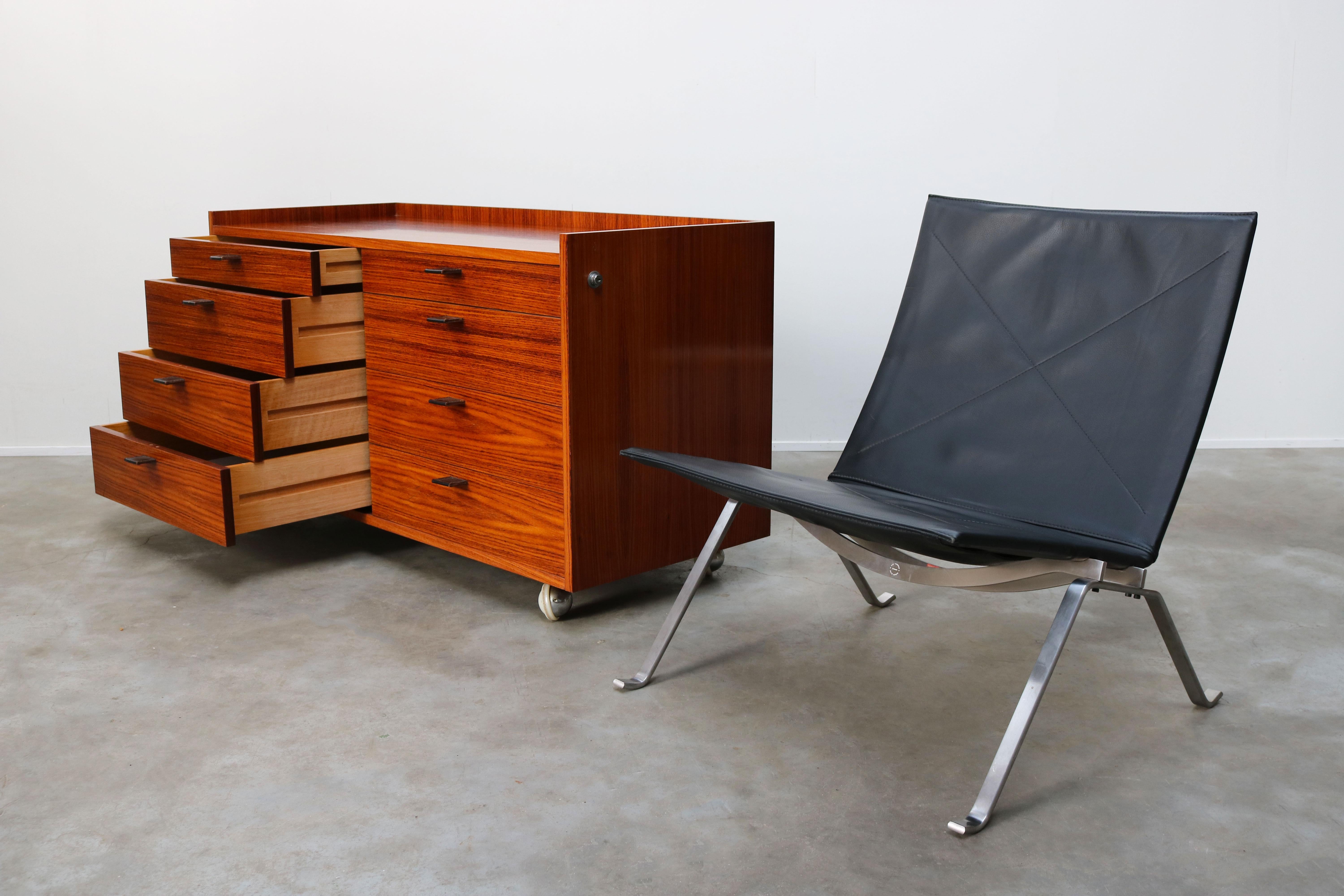Mid-Century Modern Cabinet / Chest of Drawers in Rosewood by Florence Knoll for De Coene, 1960s