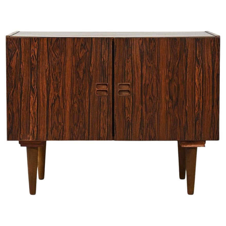 Armario danés Denka con efecto palisandro en venta