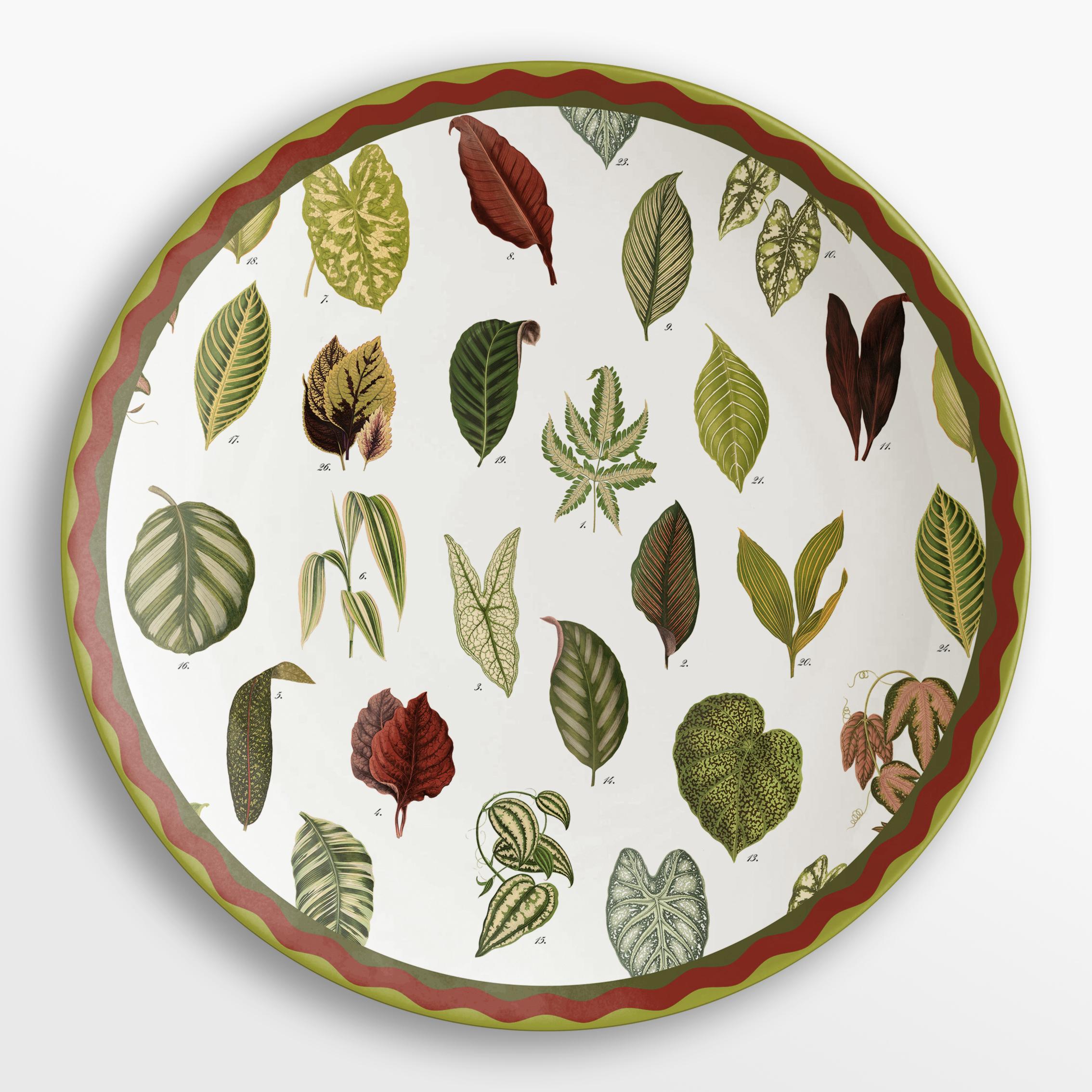 Cabinet de Curiosités, Six Contemporary Decorated Porcelain Platters In New Condition For Sale In Milano, Lombardia