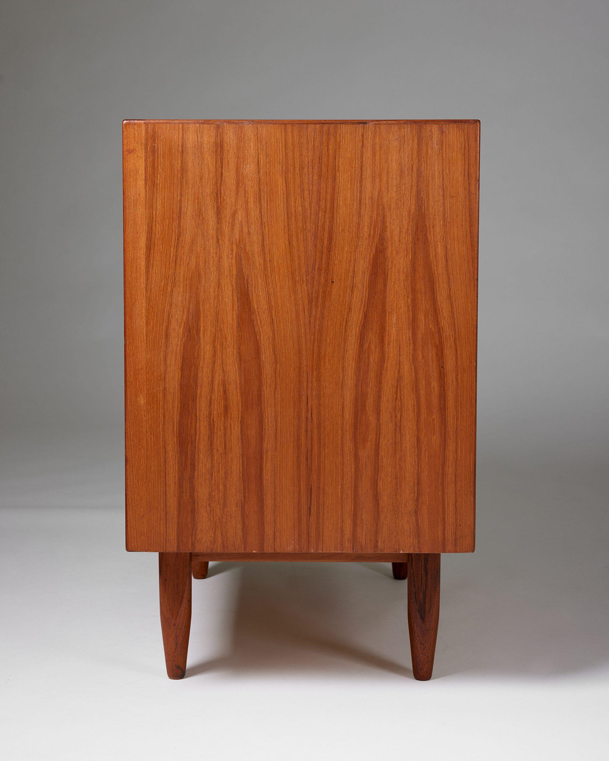 Danish Cabinet designed by Ib Kofod-Larsen, Denmark, 1960s For Sale