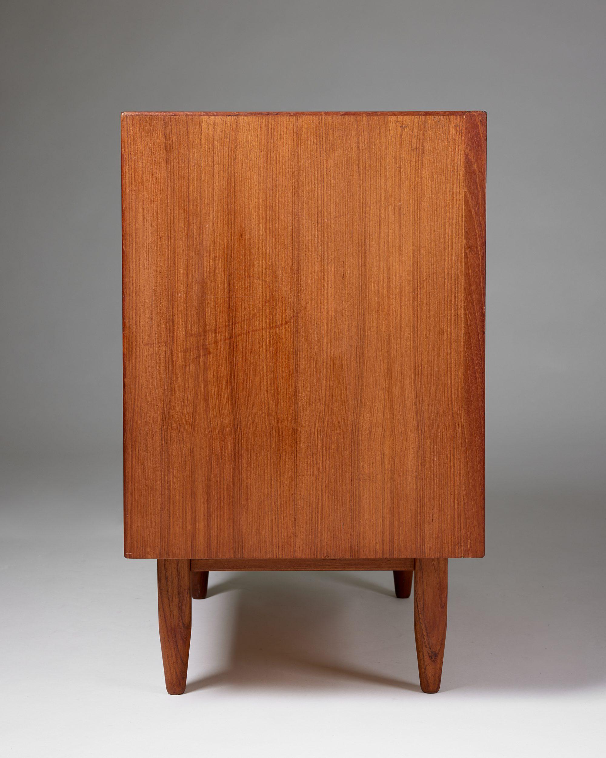 20th Century Cabinet designed by Ib Kofod-Larsen, Denmark, 1960s For Sale