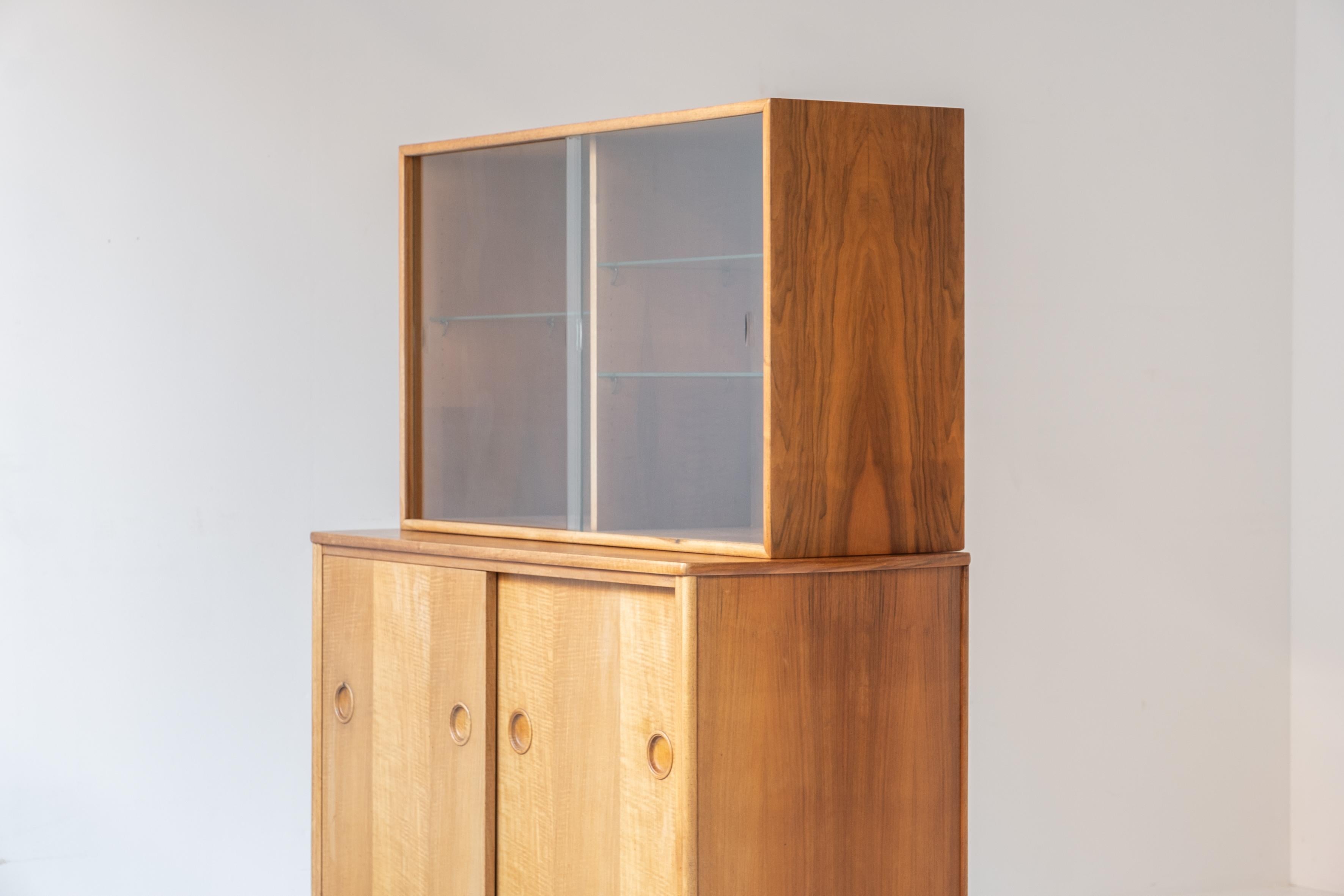 Cabinet designed by William Watting for Fristho Franeker, The Netherlands 1950’s 6