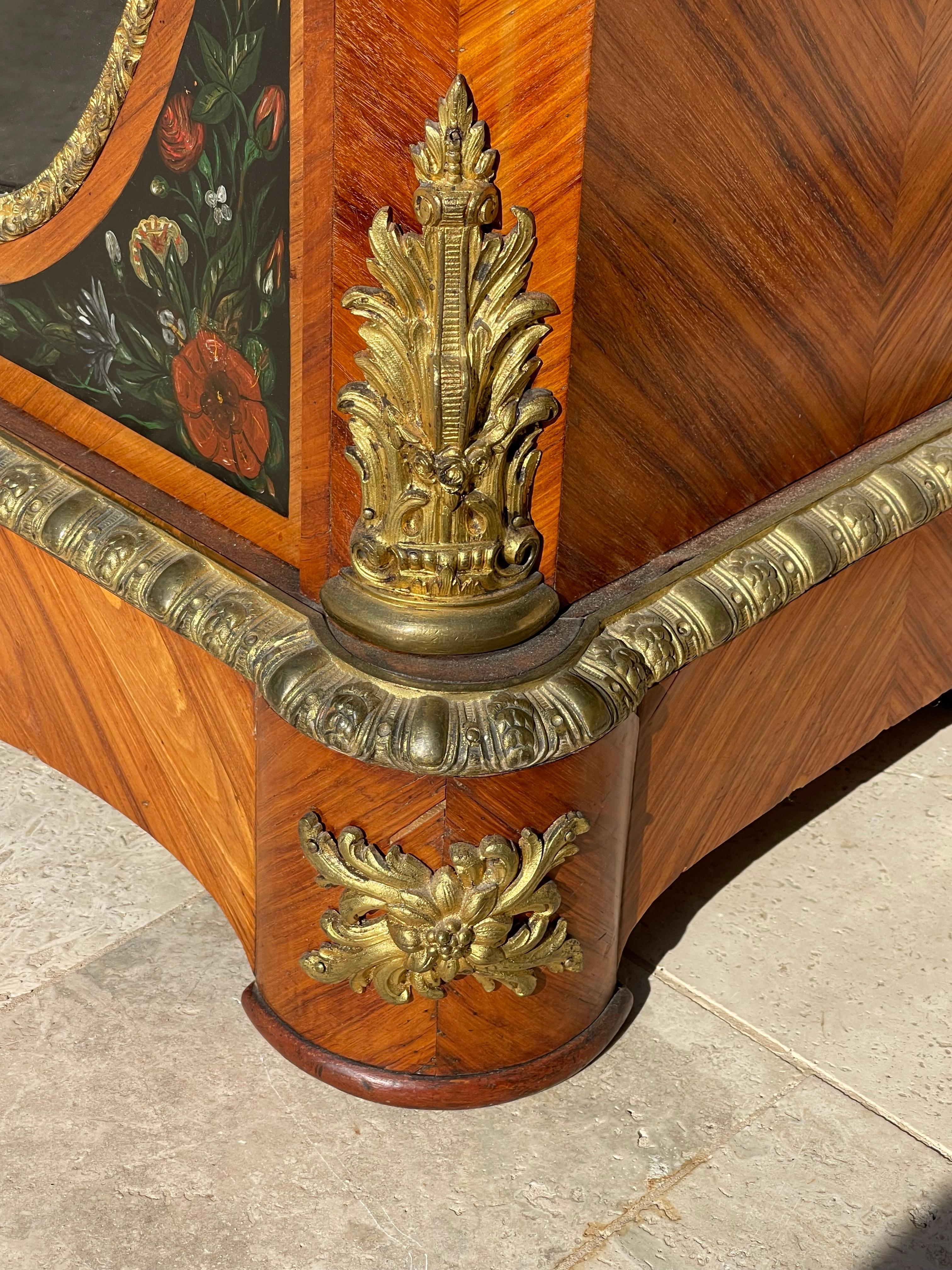 Cabinet - Display Case - Napoleon III's Happiness Of The Day For Sale 5