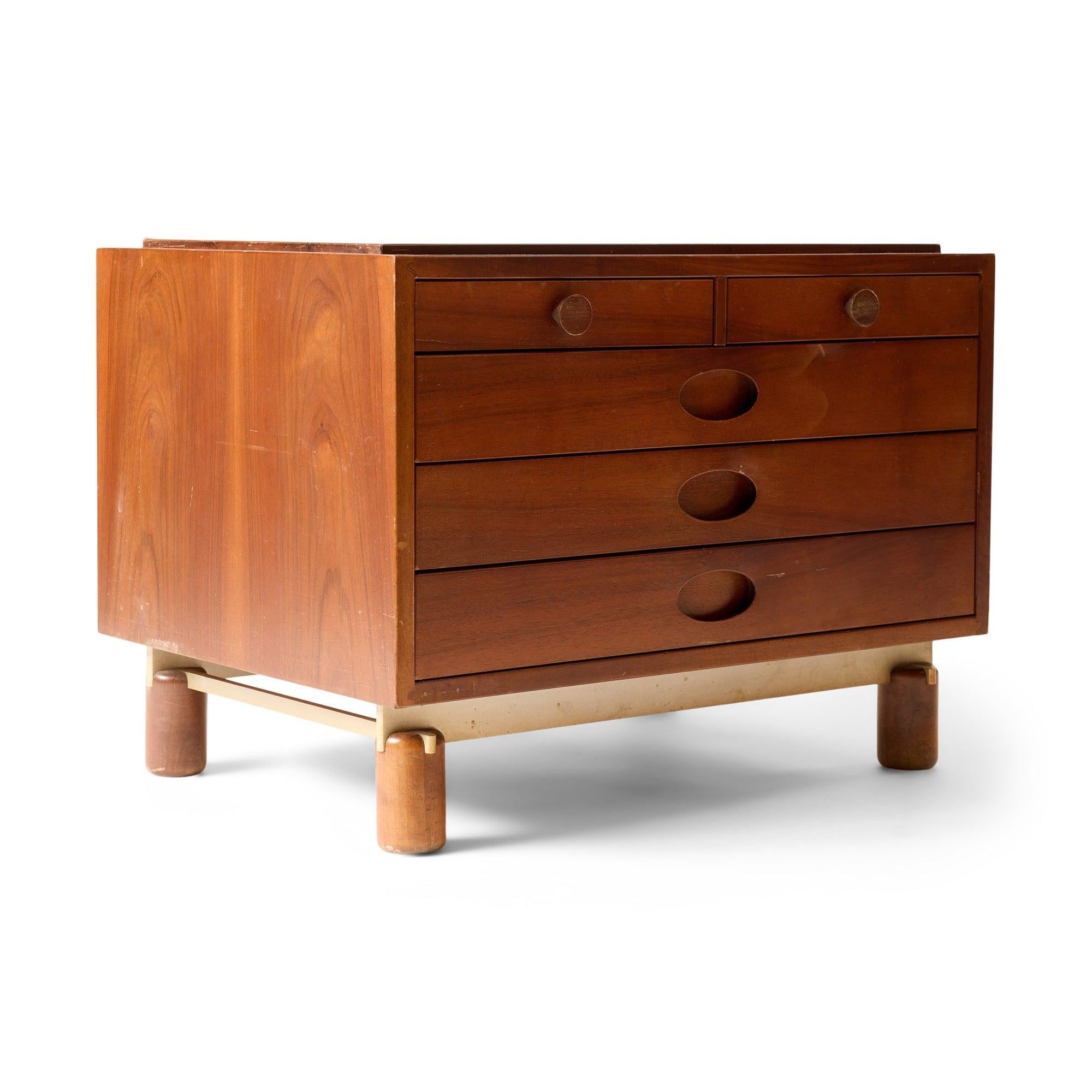 Italian Cabinet / End Table by Gianfranco Frattini for Bernini, 1950s For Sale