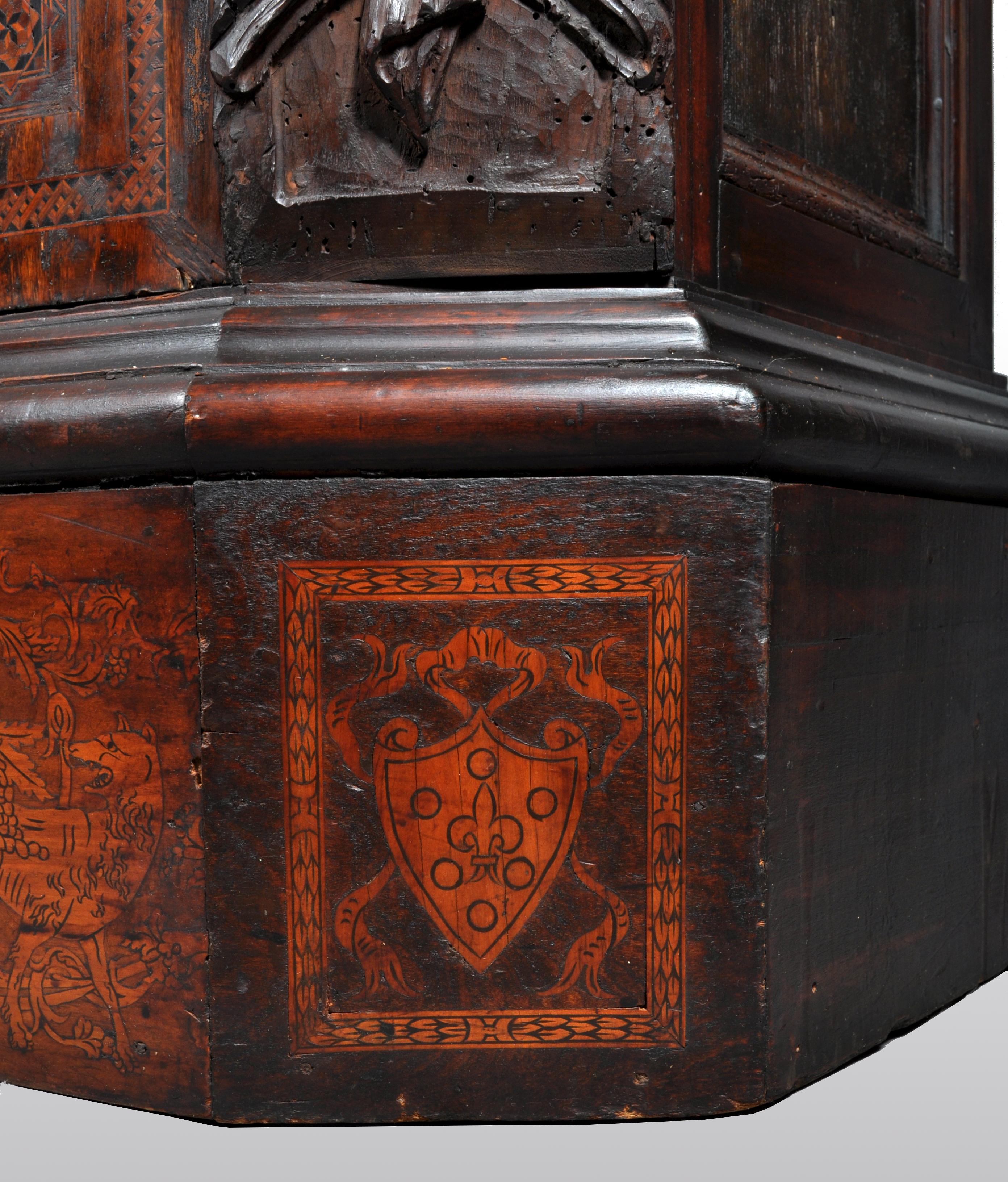 Antique Cabinet de Manuscrit Royal Flamand / Hollandais en marqueterie de noyer:: vers 1680 en vente 8