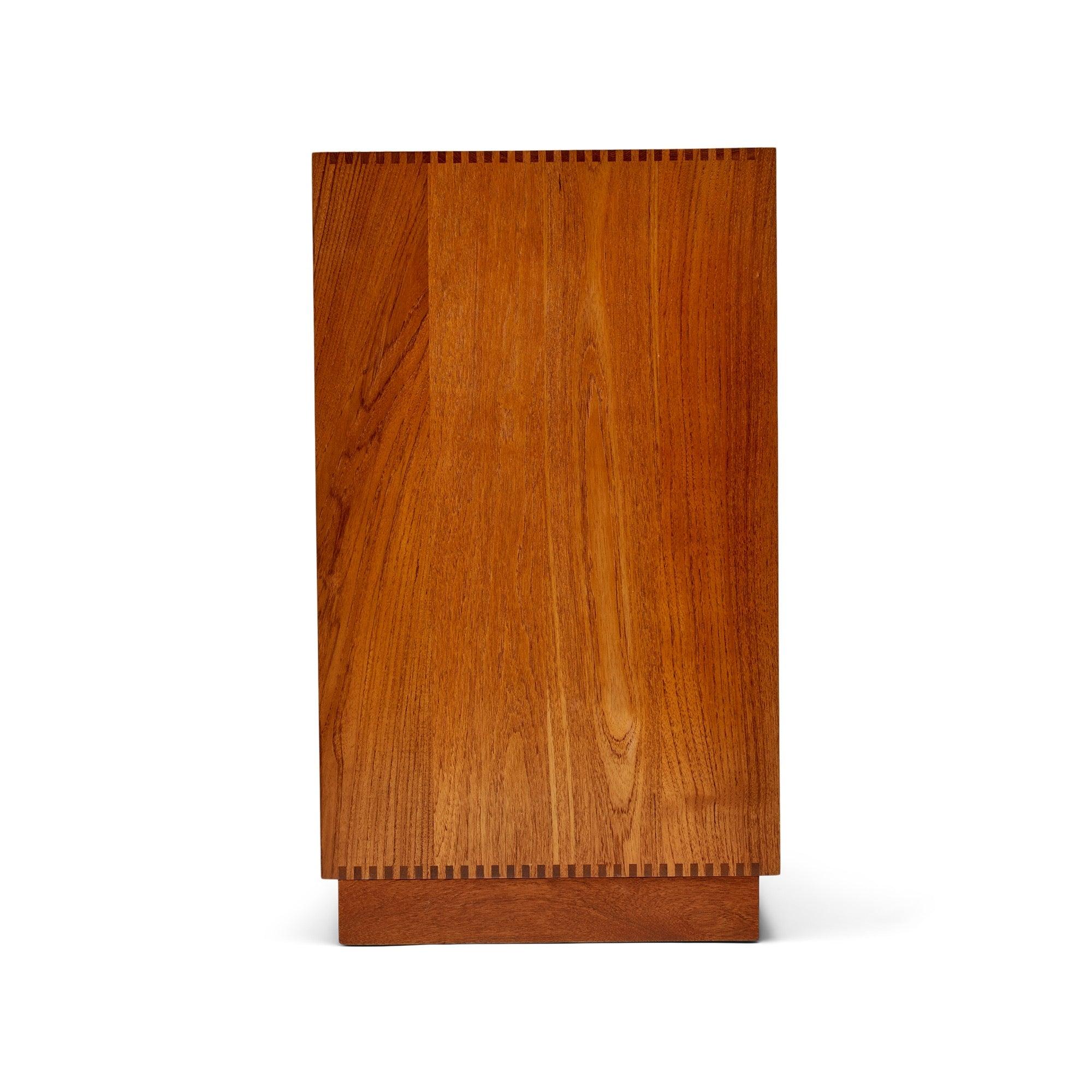 Danois Cabinet de Peter Hvidt & Orla Nielsen en vente