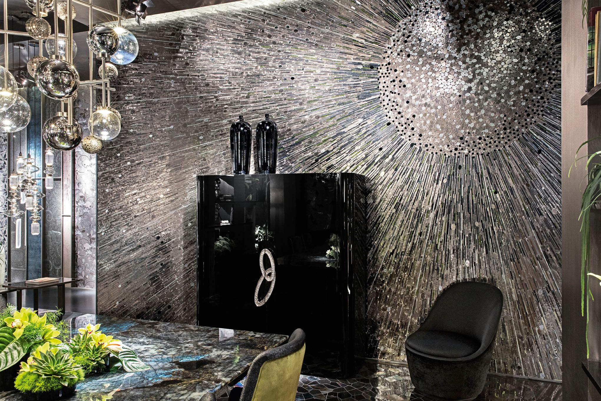 italien Armoire Laque brillante Poignée de porte Finition chromée Décorée avec Micromosaïque en vente