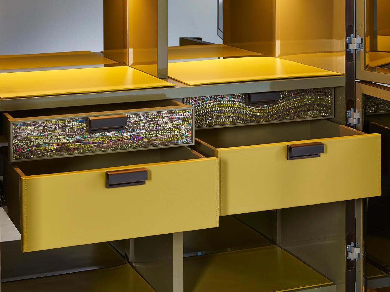 Armario Lacado Brillante Puertas Decorado Diamantes Corte Chips Led Ligh Sensor Ins Cuero en venta