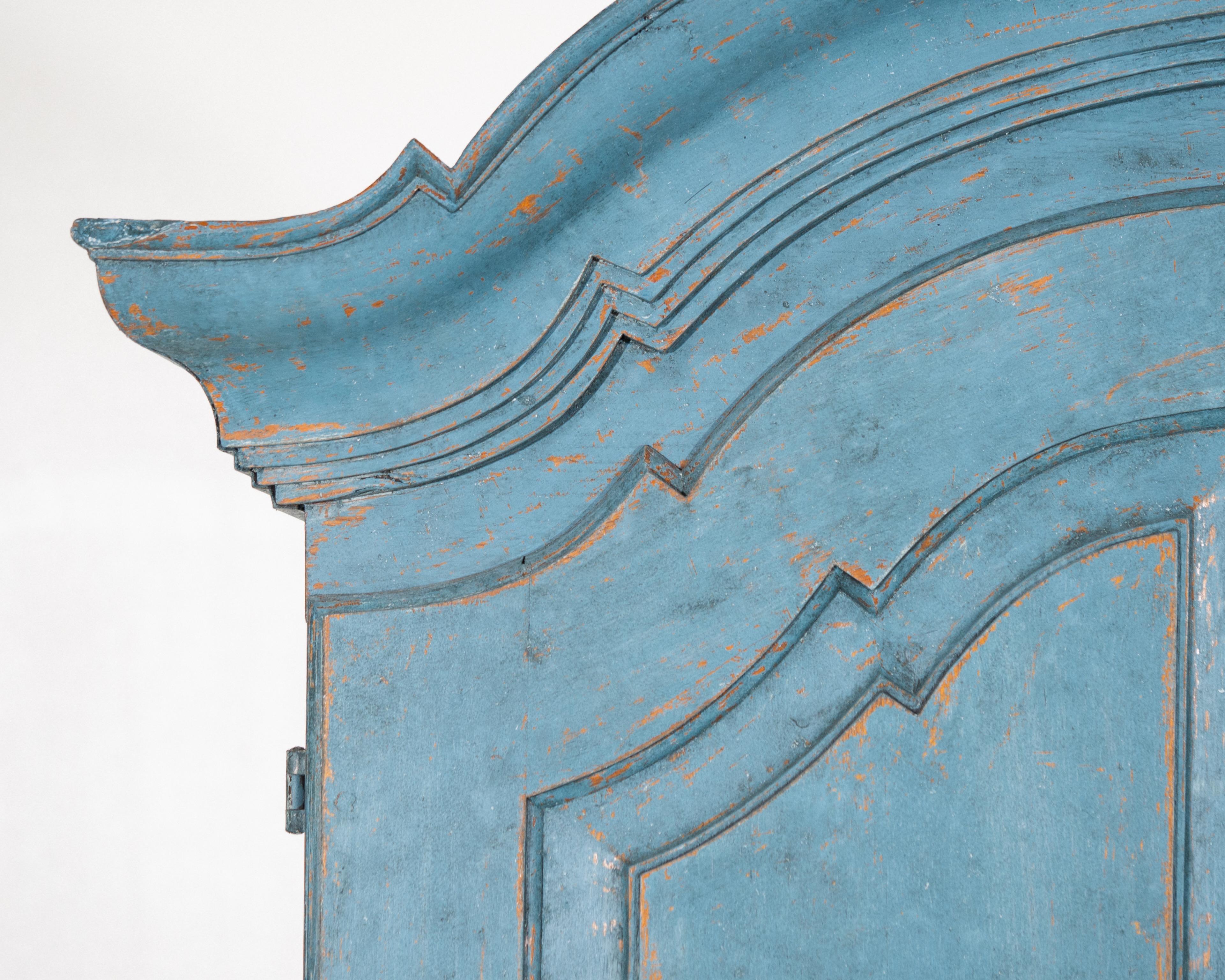 Cabinet in a beautiful bluish colour with many carvings, circa 100 years old. For Sale 2