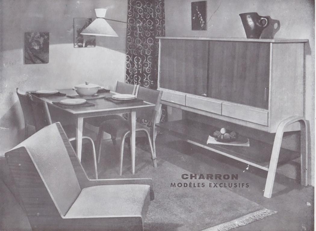 20ième siècle Cabinet en frêne et acajou de Joseph André Motte, groupe 4, Charon, 1954 en vente