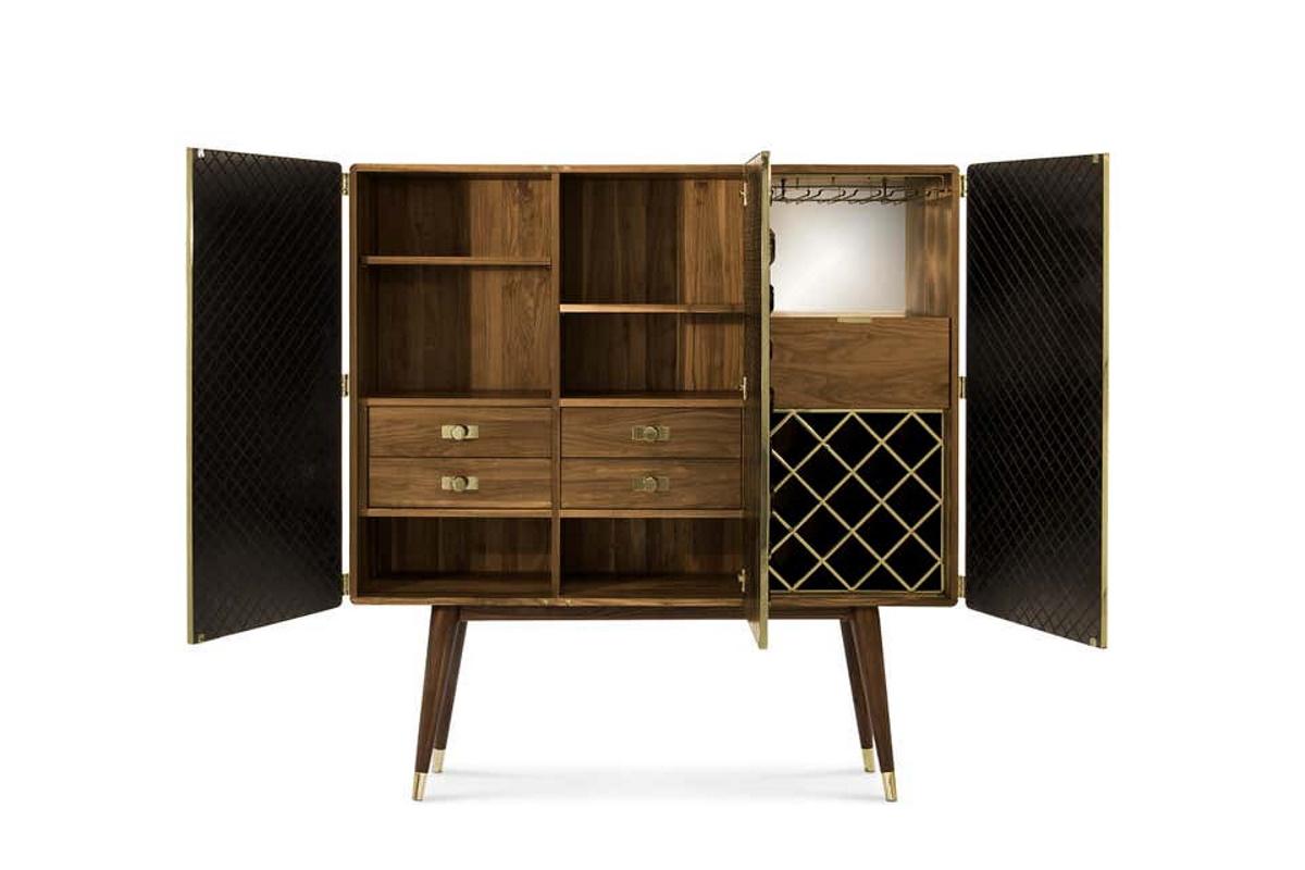 Cabinet in brass and wood
Standard finishes gold-plated brass, matte black and varnished, walnut
Measures: Height 68.51 in. (174 cm)
Width 19.49 in. (49.5 cm)
Depth 66.15 in. (168 cm)
140 Kg


Estimated Production Time: 8-9 weeks.
 