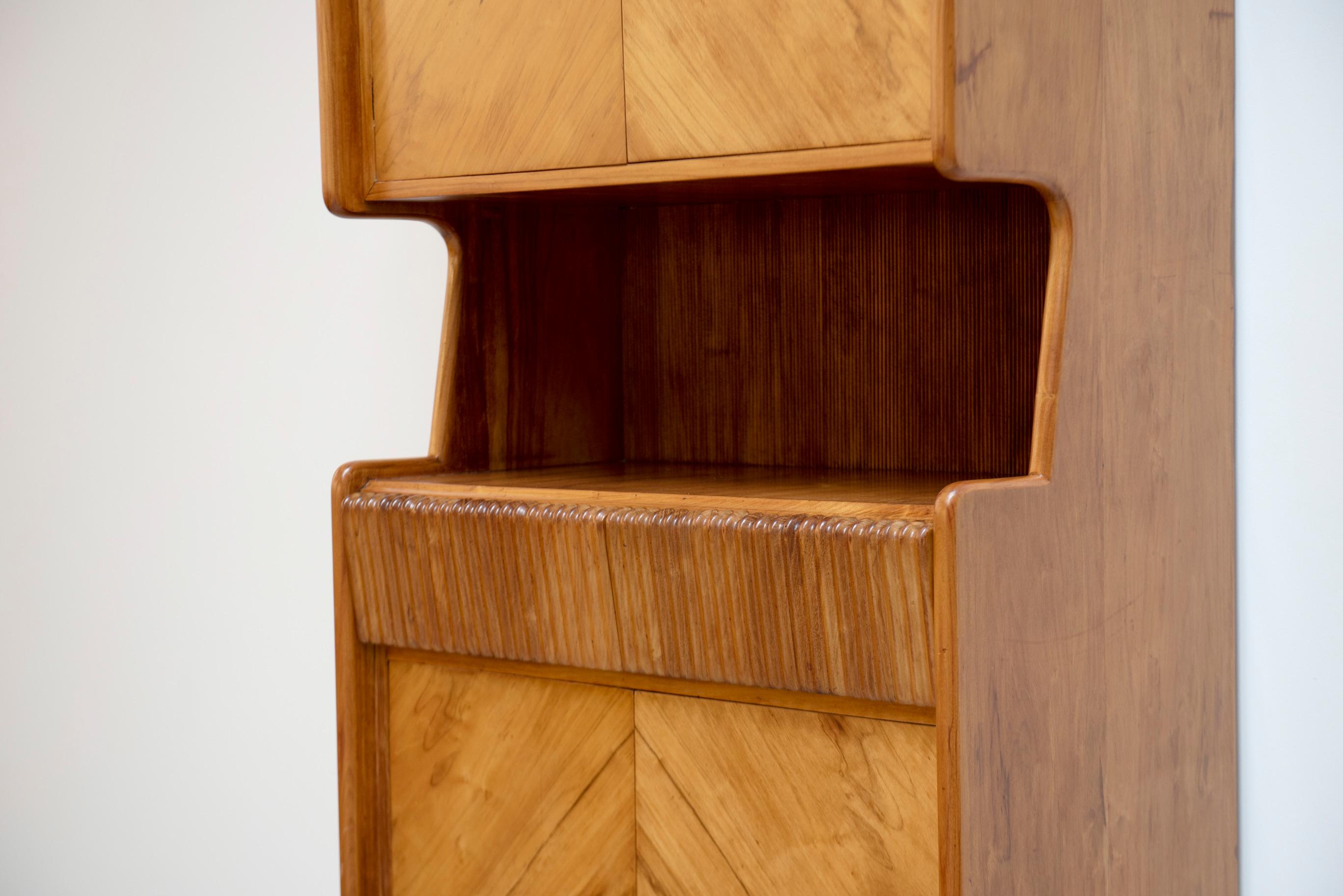 Mid-20th Century Cabinet in Brazilian Wood by Giuseppe Scapinelli 