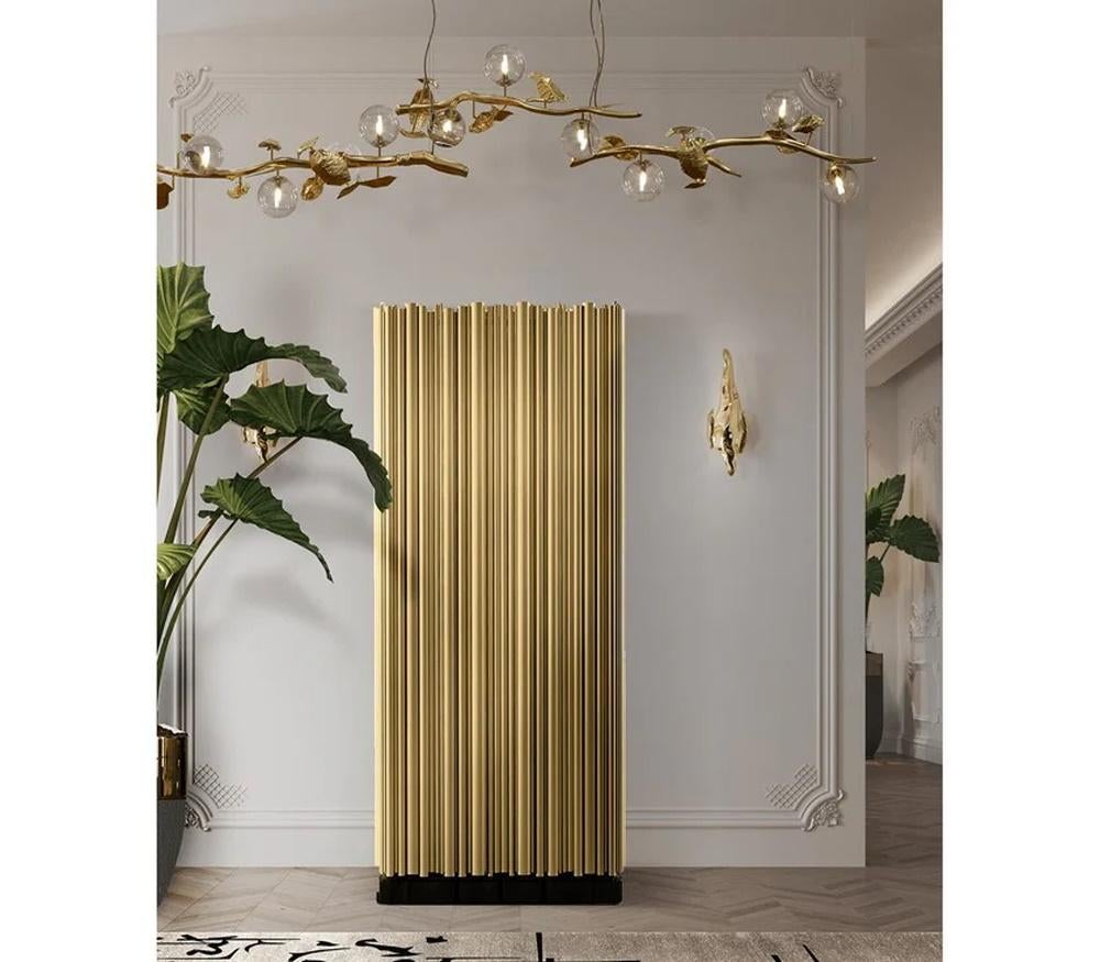 Cabinet in Gold-Plated Brass For Sale 7