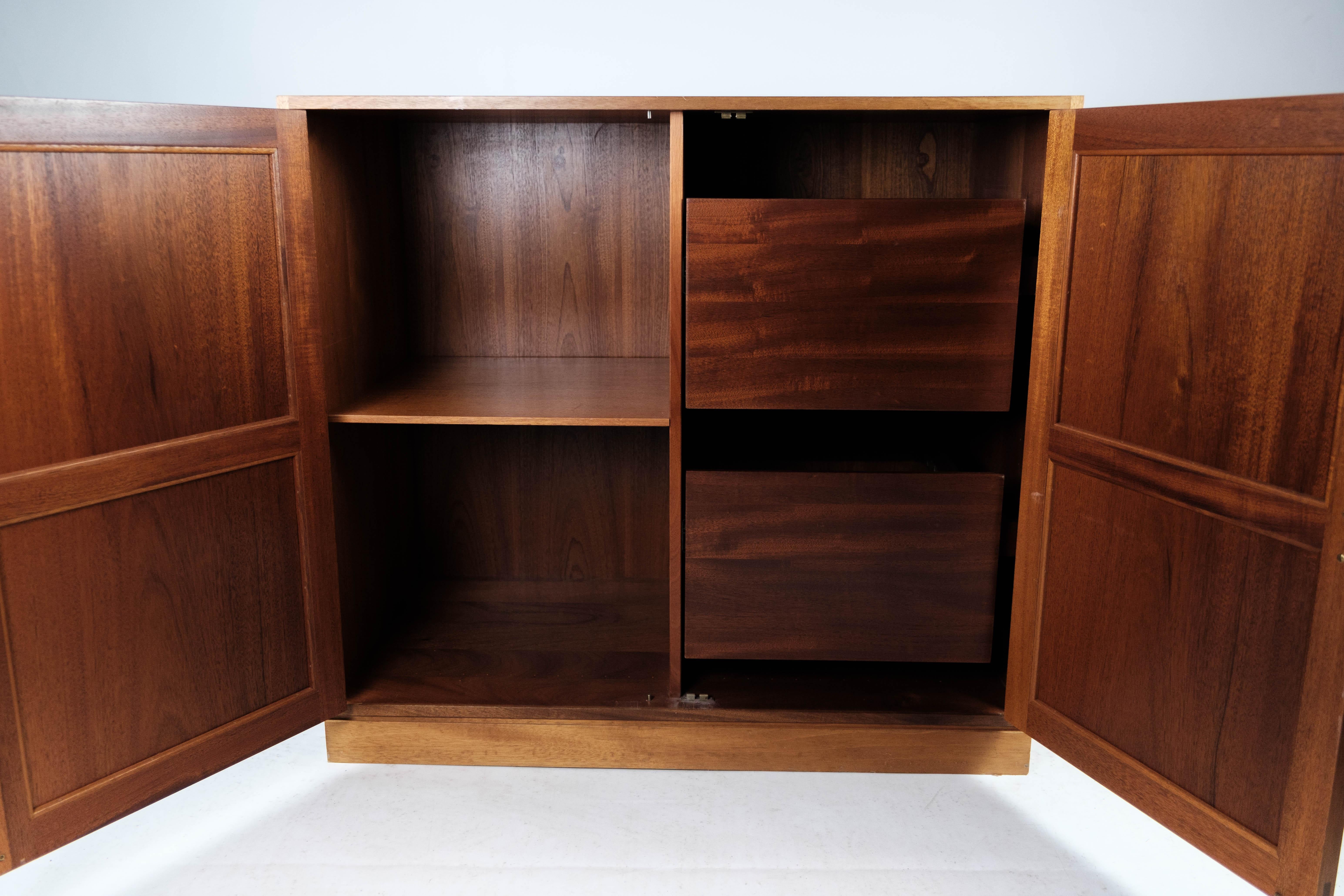 Mid-20th Century Cabinet in Light Mahogany of Danish Design by Søborg Furniture, 1960s For Sale