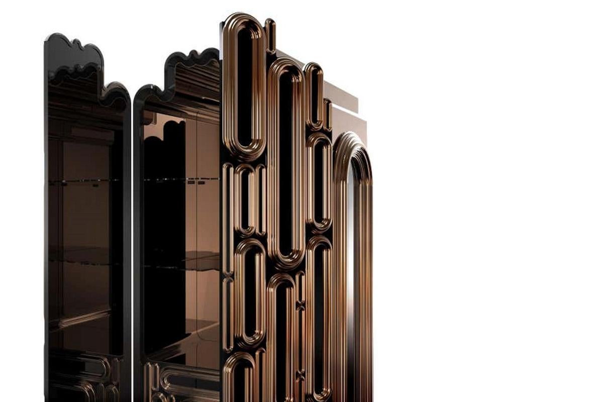 Contemporary Cabinet in Metallic and Black Lacquered Wood For Sale