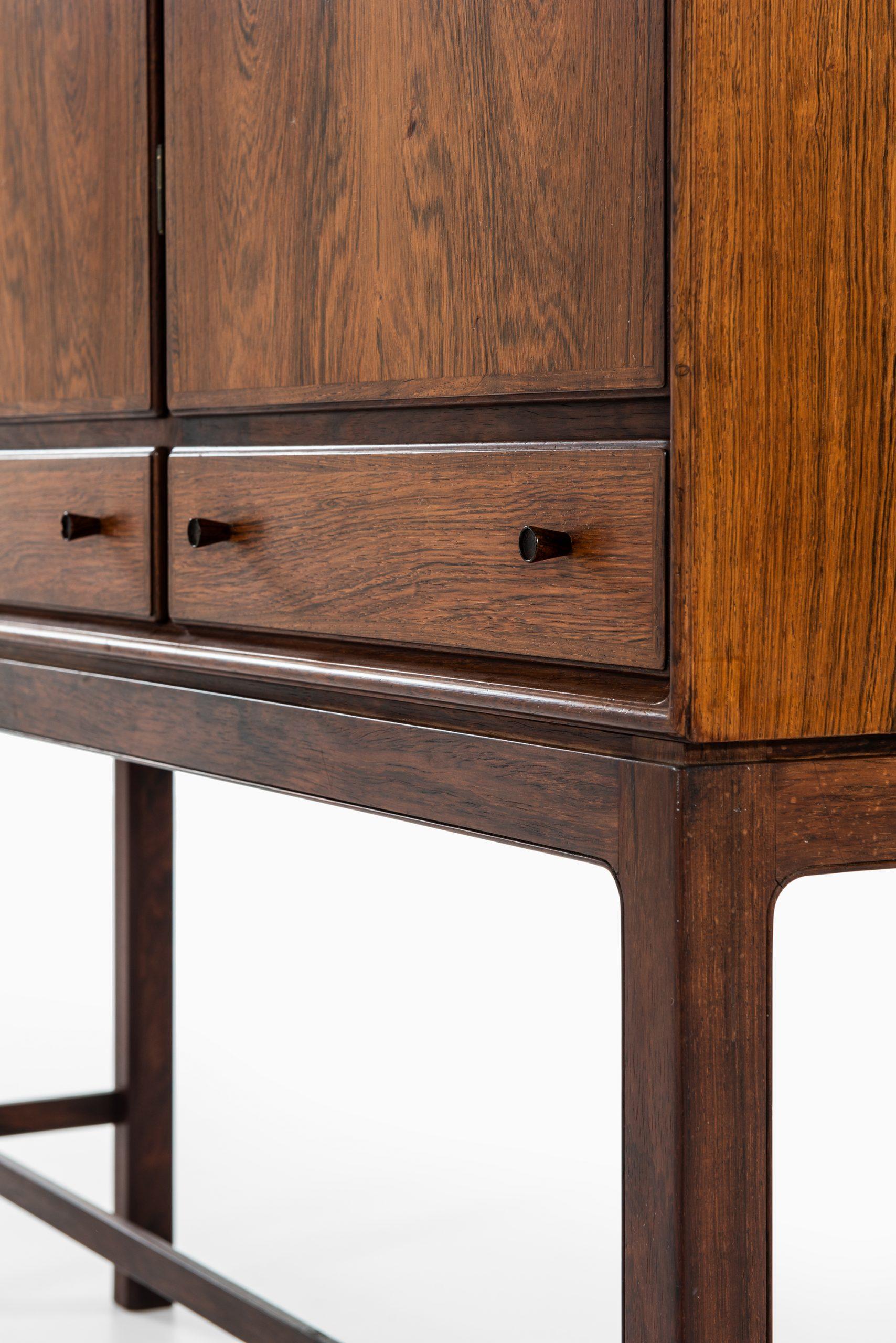 Cabinet in Rosewood Produced in Denmark 5