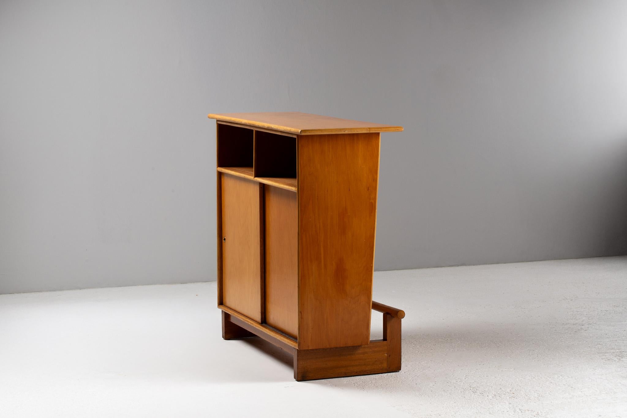Schrank aus Stroh-Marketerie und Holz, Frankreich, 1950er Jahre im Angebot 7