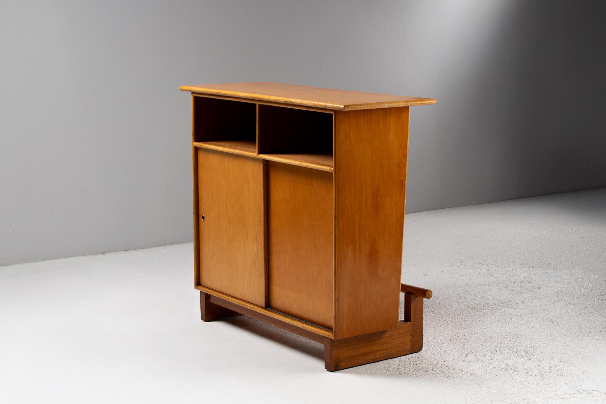 Schrank aus Stroh-Marketerie und Holz, Frankreich, 1950er Jahre im Angebot 8