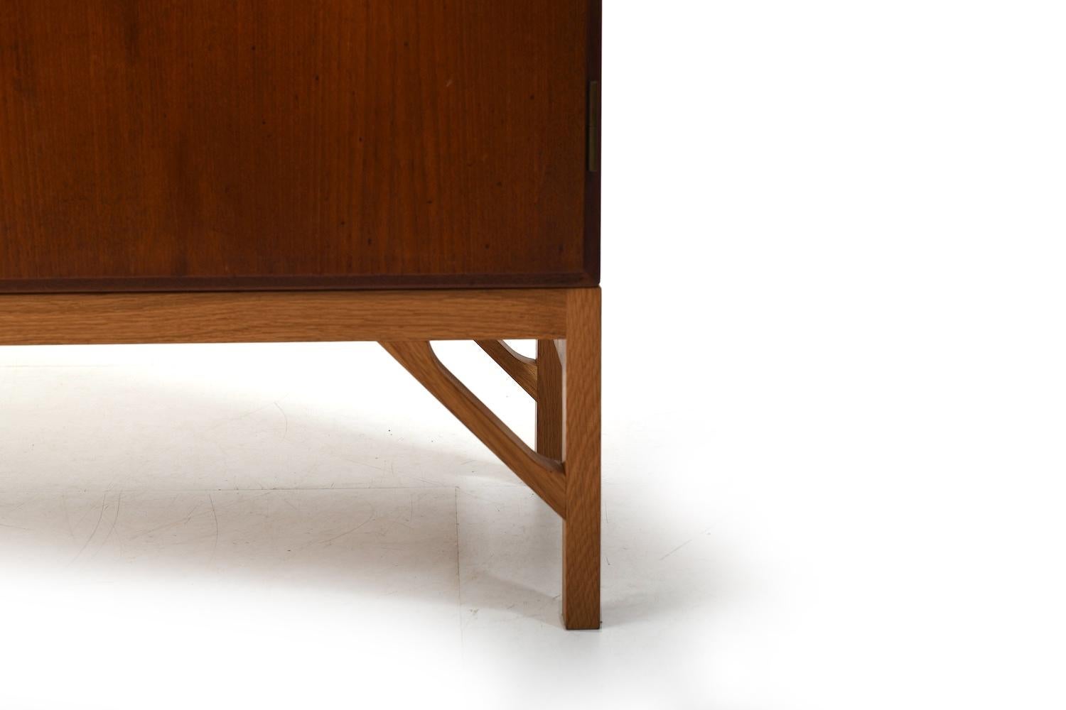 Cabinet in Teak / Oak by Børge Mogensen 1960s China Series 4