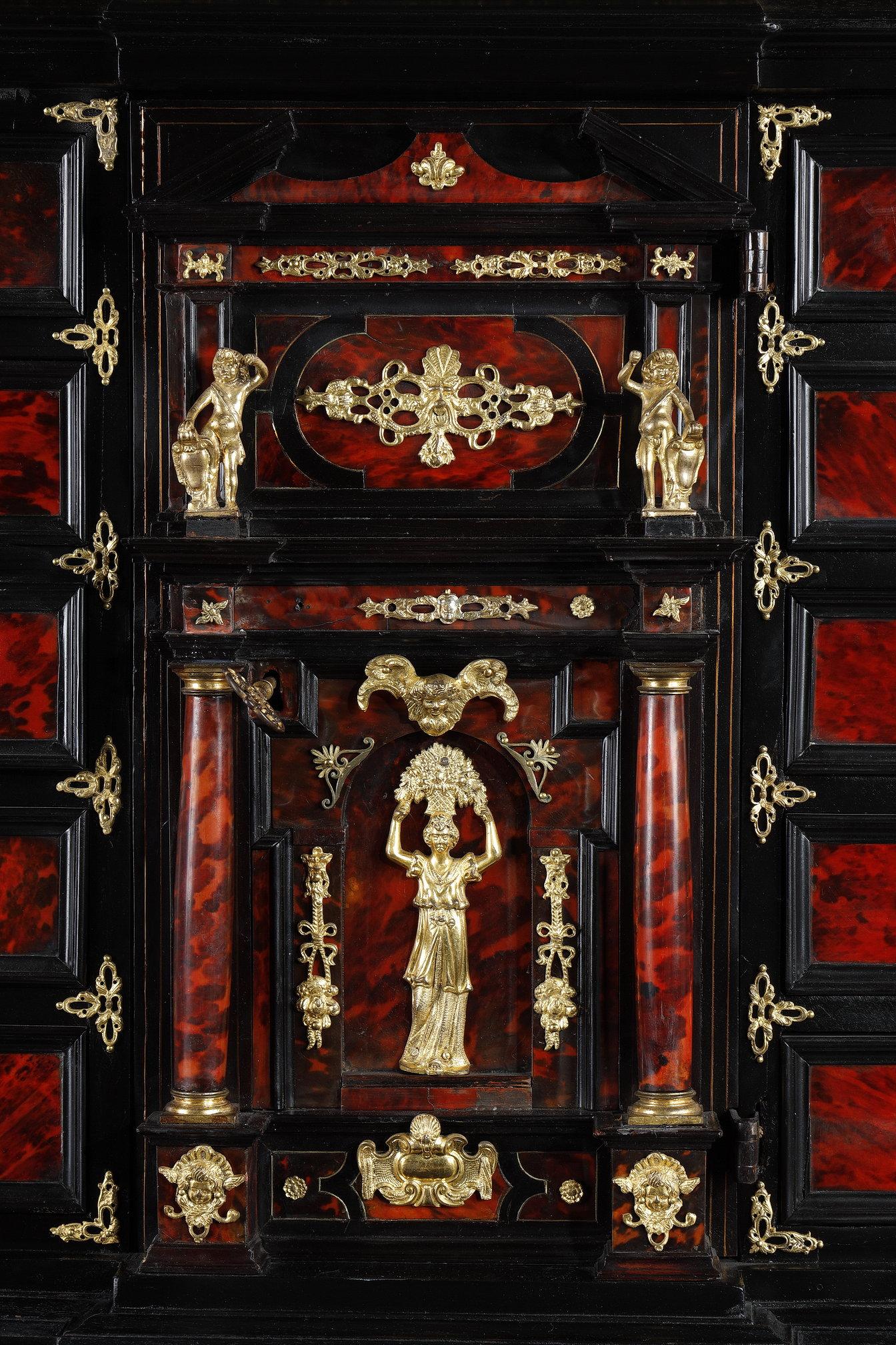 Armadietto in stile fiammingo del XVII secolo in vendita 1
