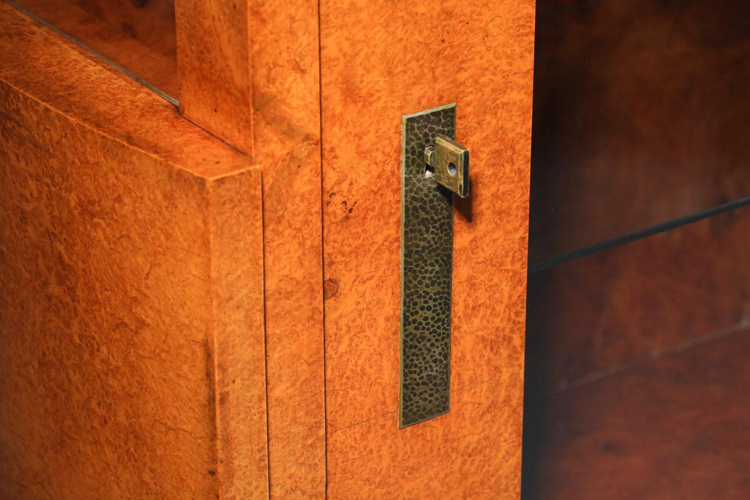 Cabinet in wood and glass, 1930s Art Deco by André Sornay in vendita 2