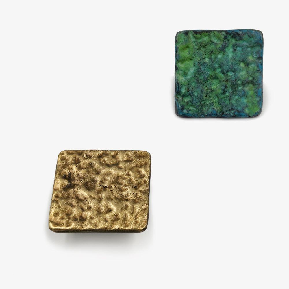 Marocchino Pomelli in ottone massiccio: Ispirazione minerale 5 x 5 cm in vendita