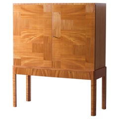 Scatole e armadietti in olmo