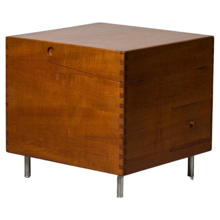 1956 Hans Wegner-Cabinet AT 34 wood manufactured by