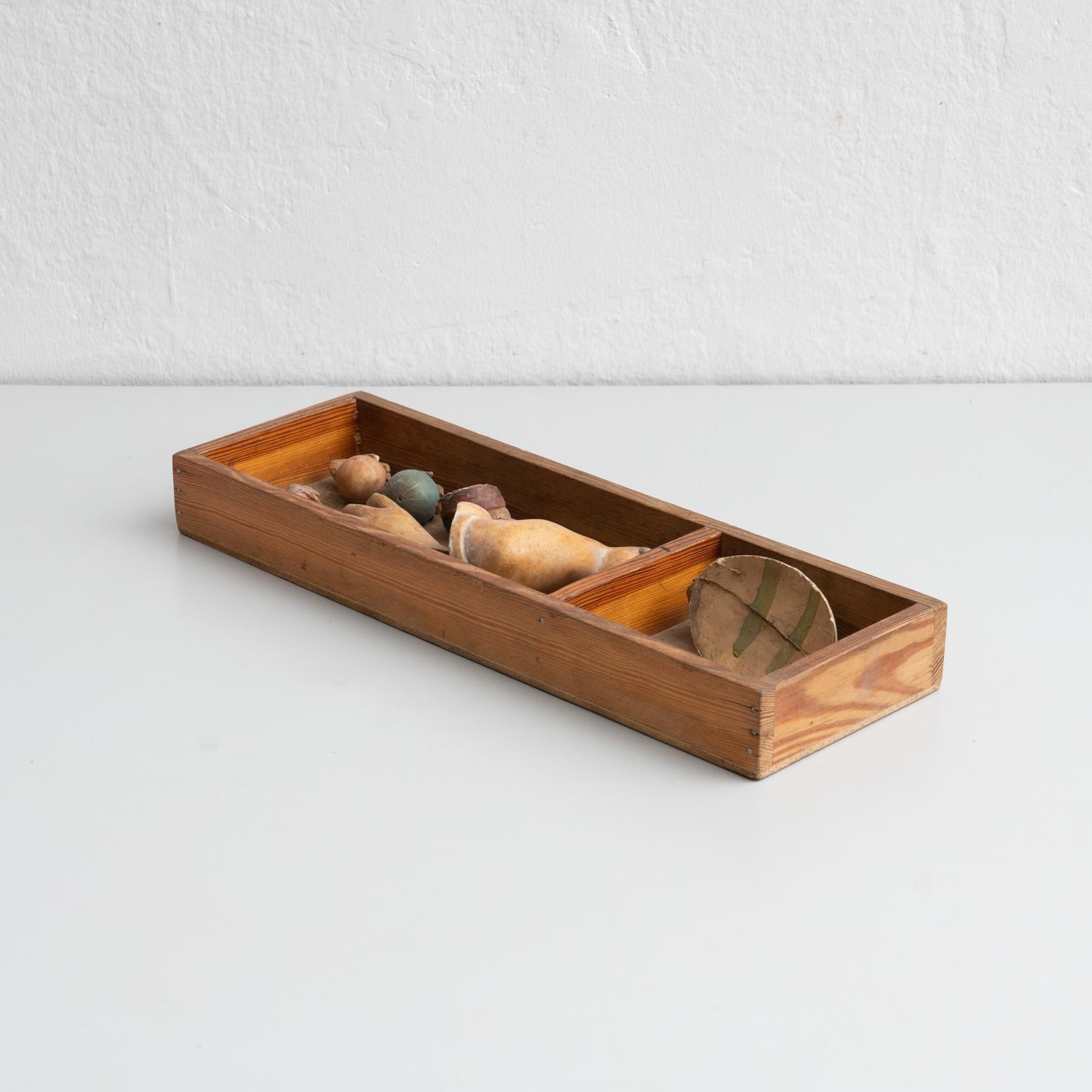 Cabinet de curiosités Tiroir Sculpture d'art, circa 1950 en vente 6