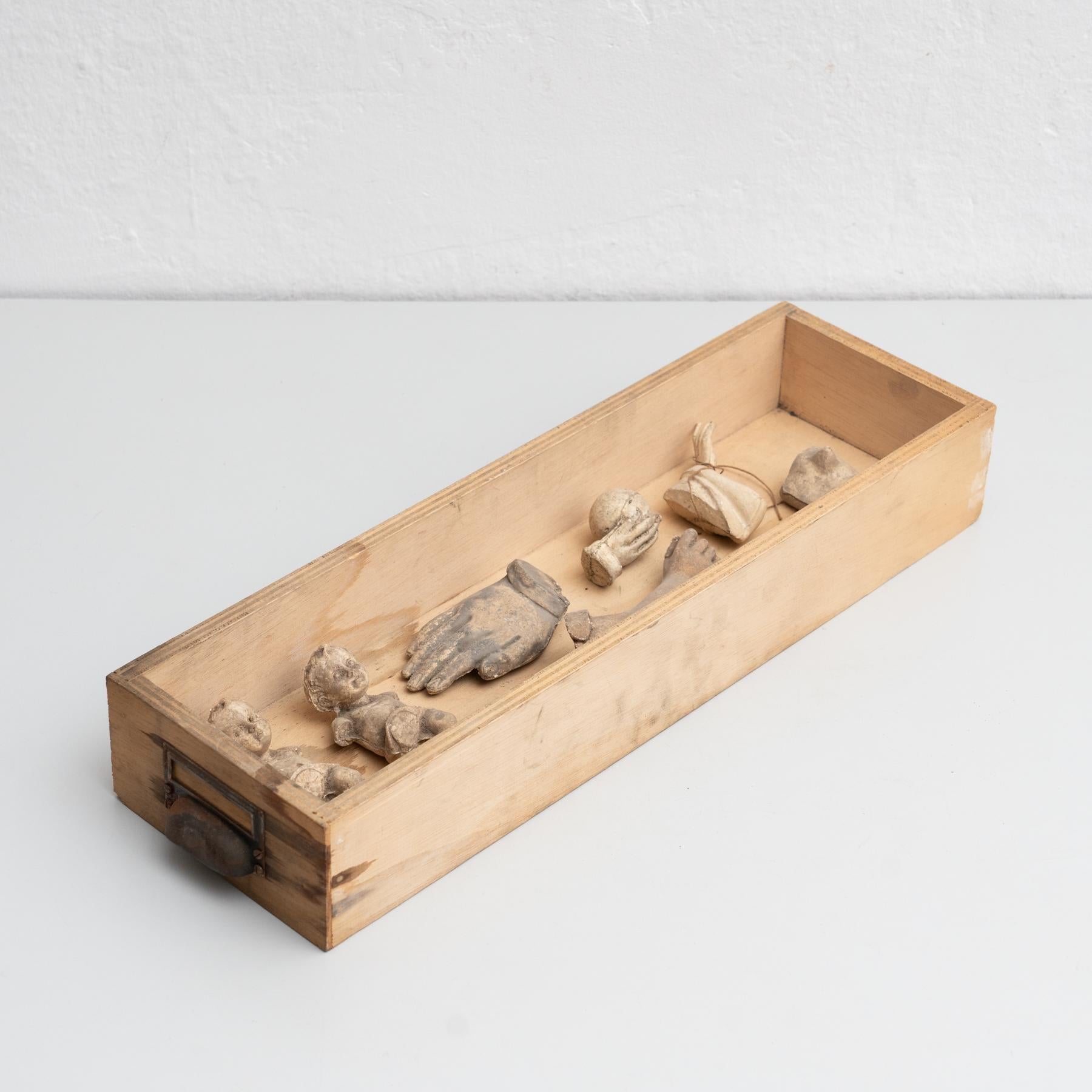 Plâtre Cabinet de curiosités Tiroir Sculpture d'art, circa 1950 en vente