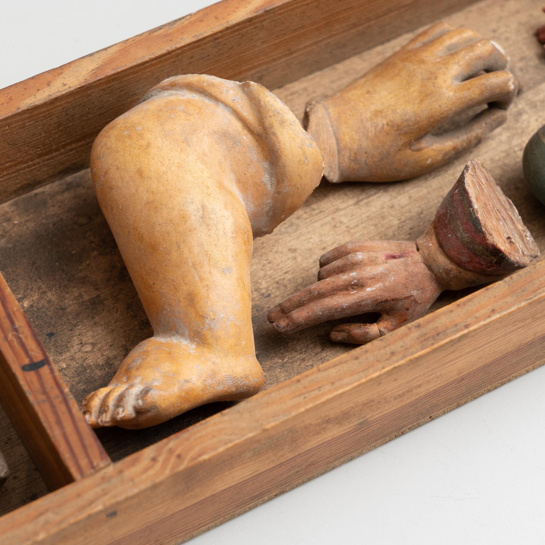 Plâtre Cabinet de curiosités Tiroir Sculpture d'art, circa 1950 en vente