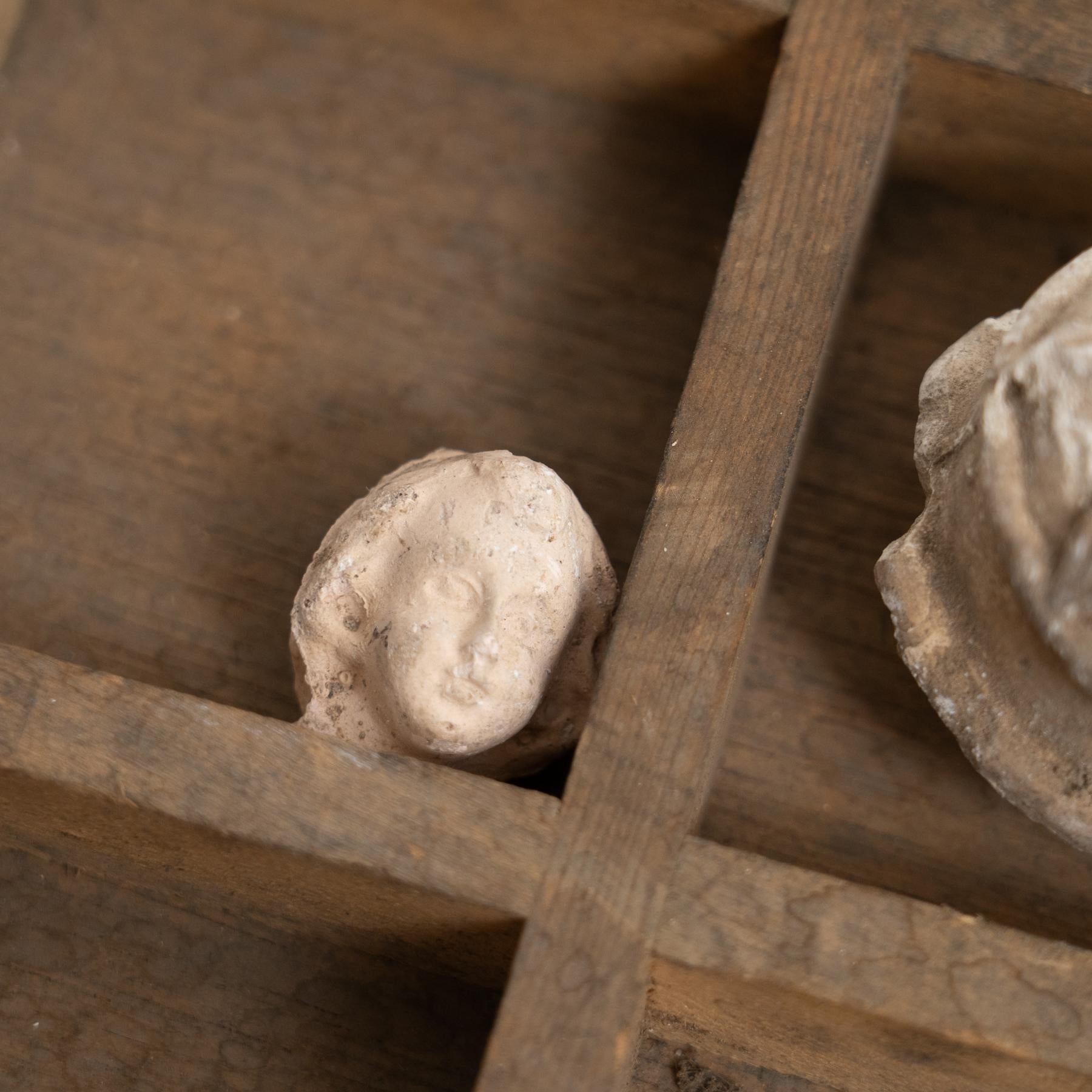 Cabinet of Curiosities Sculptural Artwork, circa 1950 For Sale 3