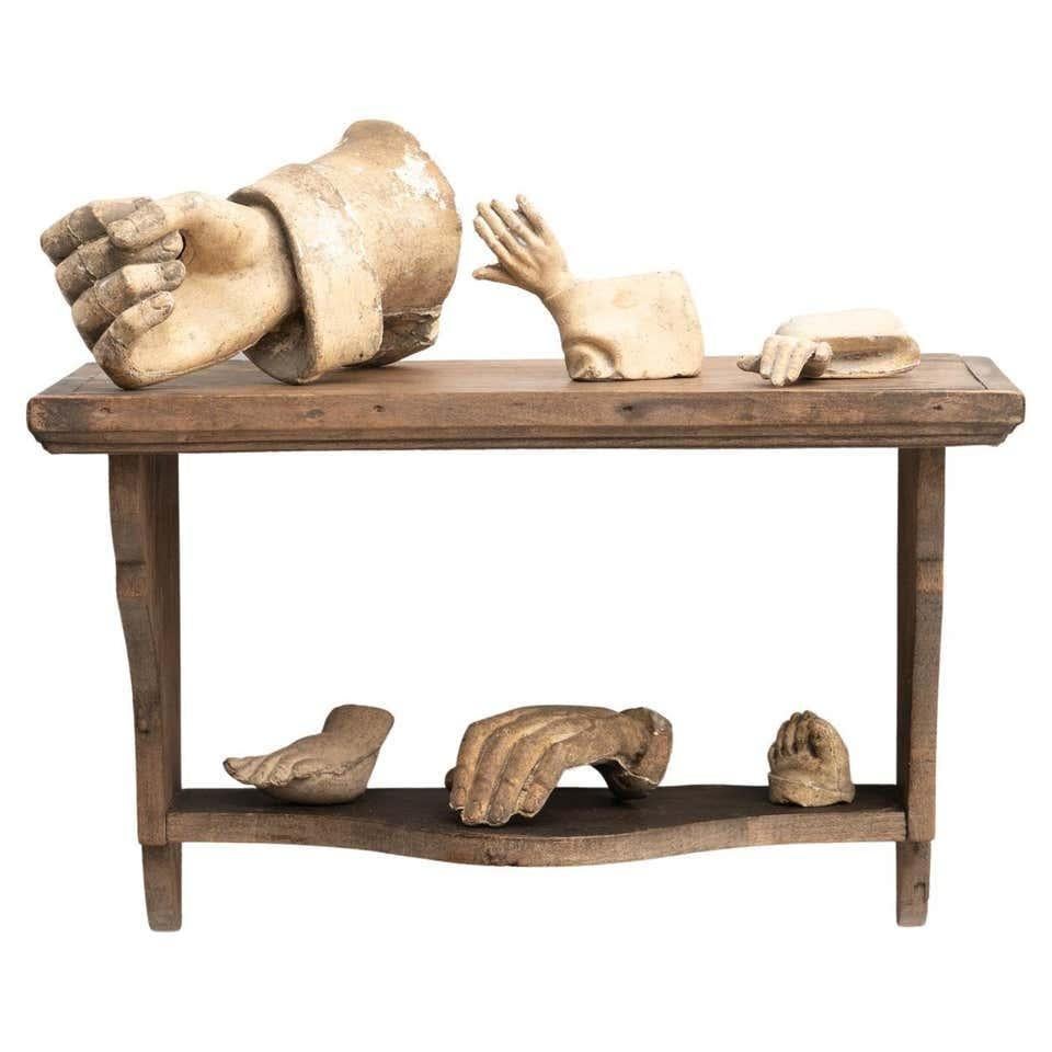 Obra de arte escultórica de estantería de pared Cabinet of Curiosities, circa 1950 en venta 10