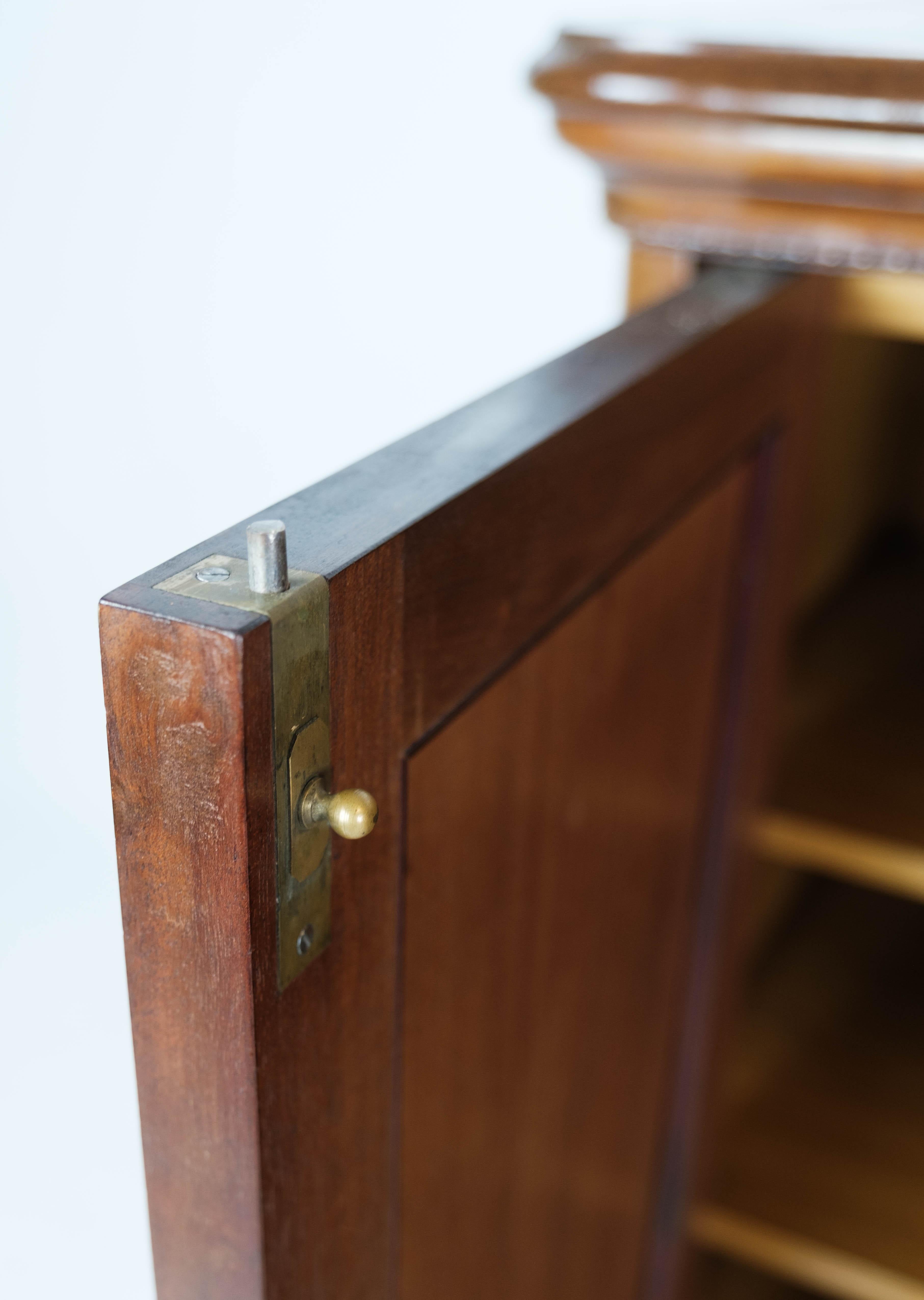 Cabinet of Mahogany on Feet, in Great Antique Condition from 1890 7