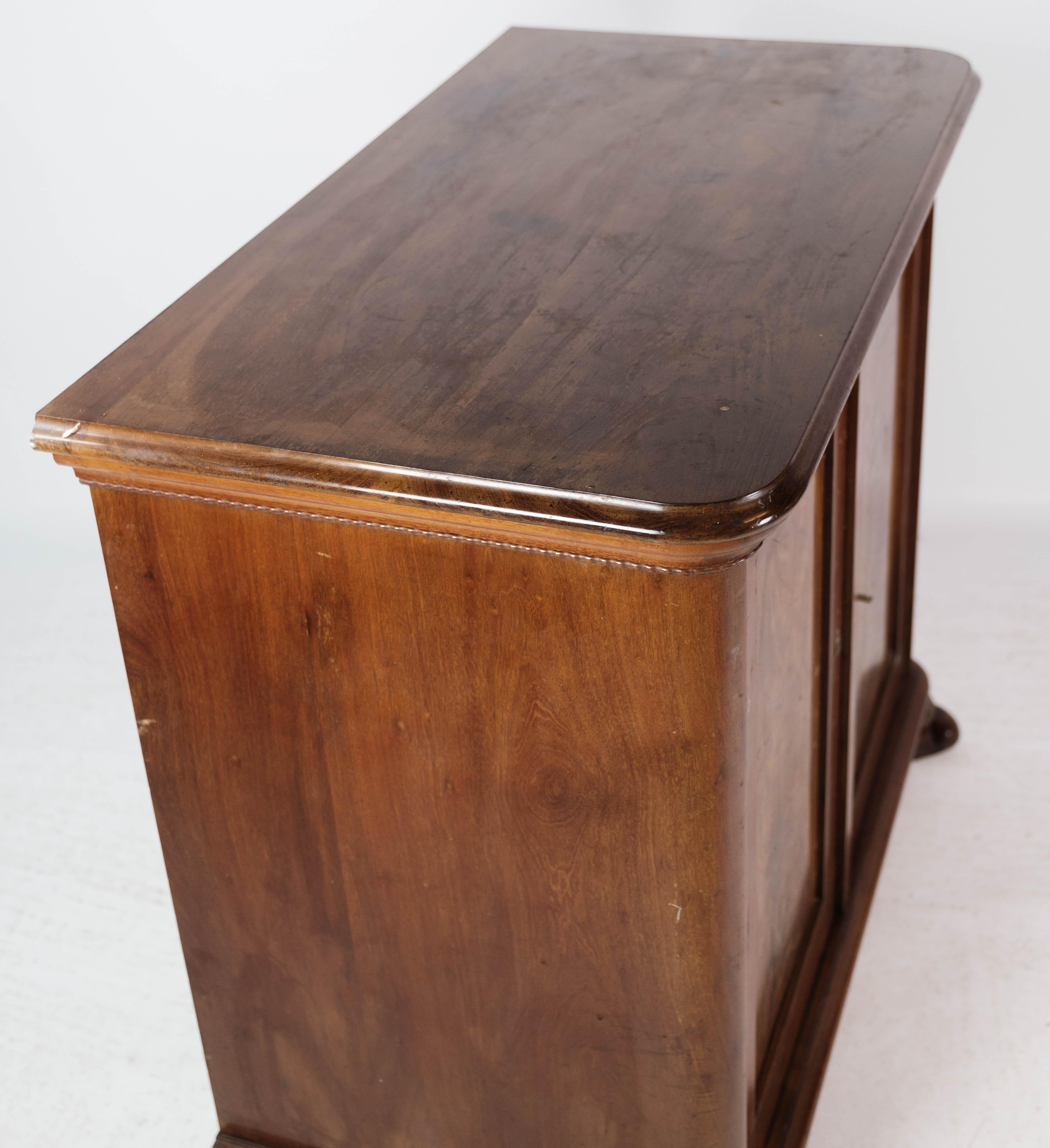 Cabinet of Mahogany on Feet, in Great Antique Condition from 1890 12