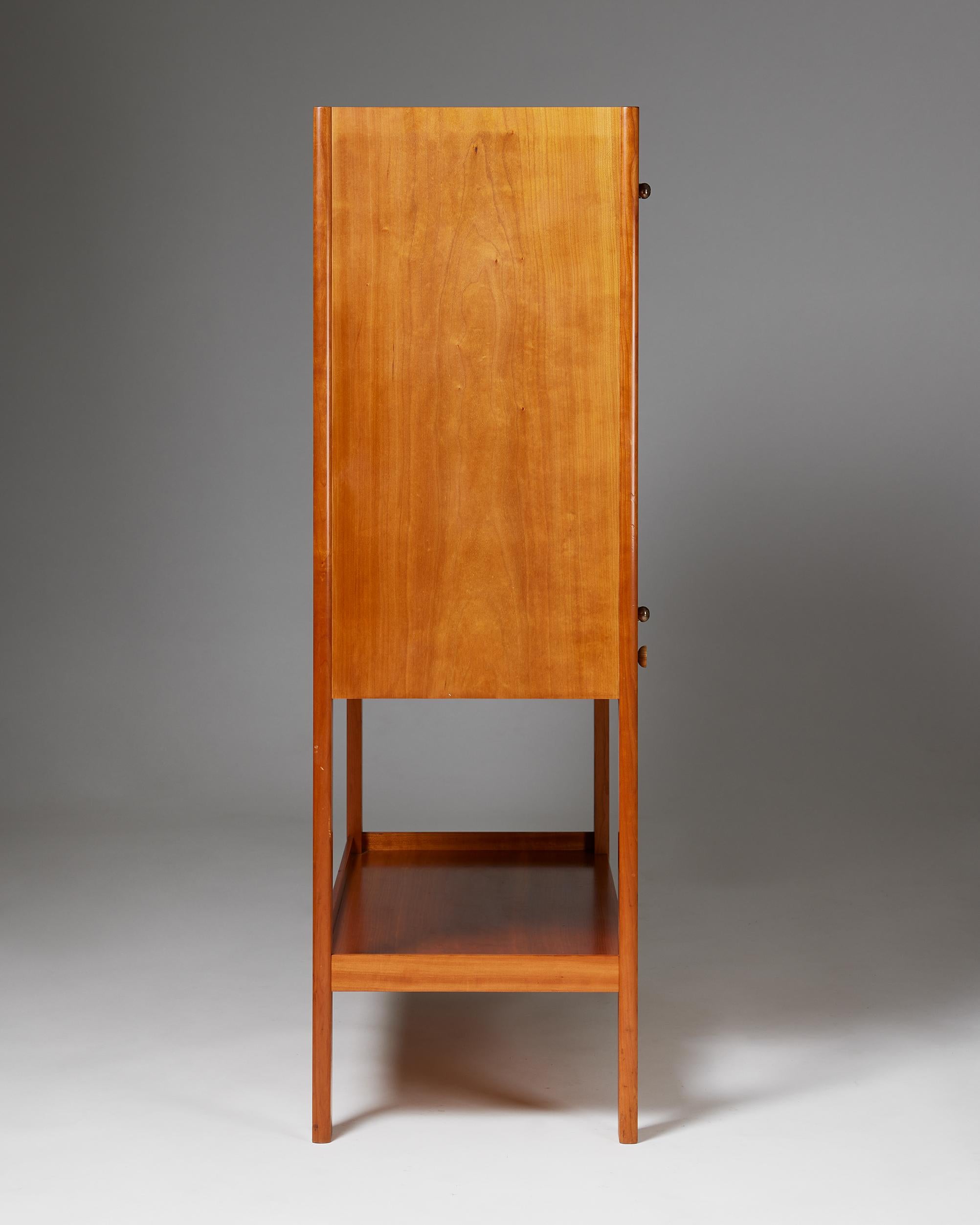 Cabinet on Stand Model 2135 Designed by Josef Frank for Svenskt Tenn, Sweden In Good Condition For Sale In Stockholm, SE
