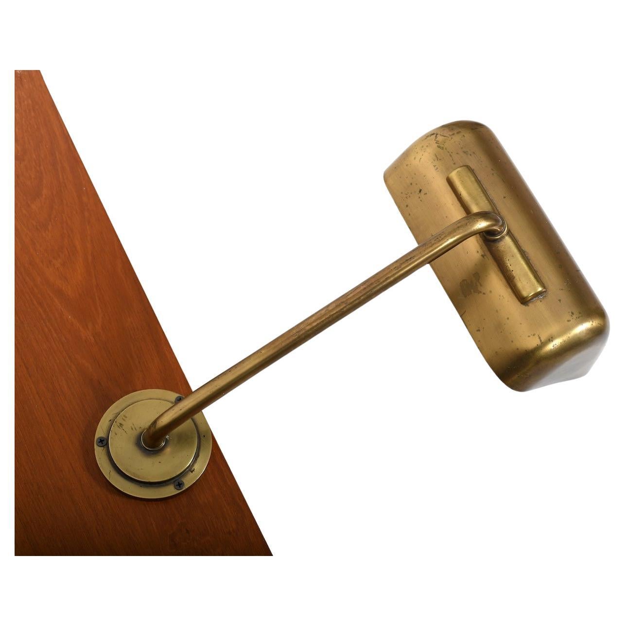 Cabinet or Shelf Lamp by Palle Suenson 1930s in vendita