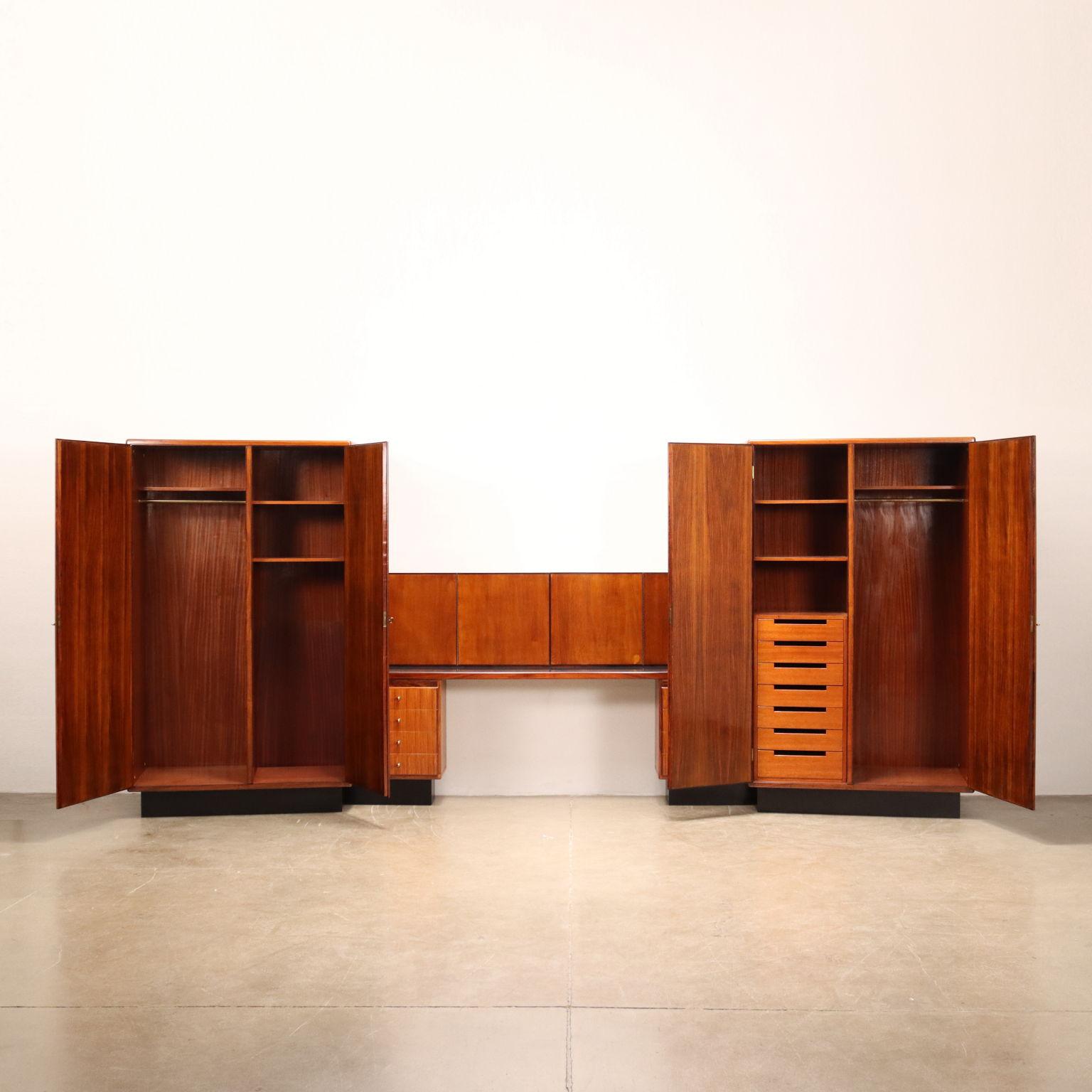 Mid-Century Modern Cabinet Rosewood Italy 1950s For Sale