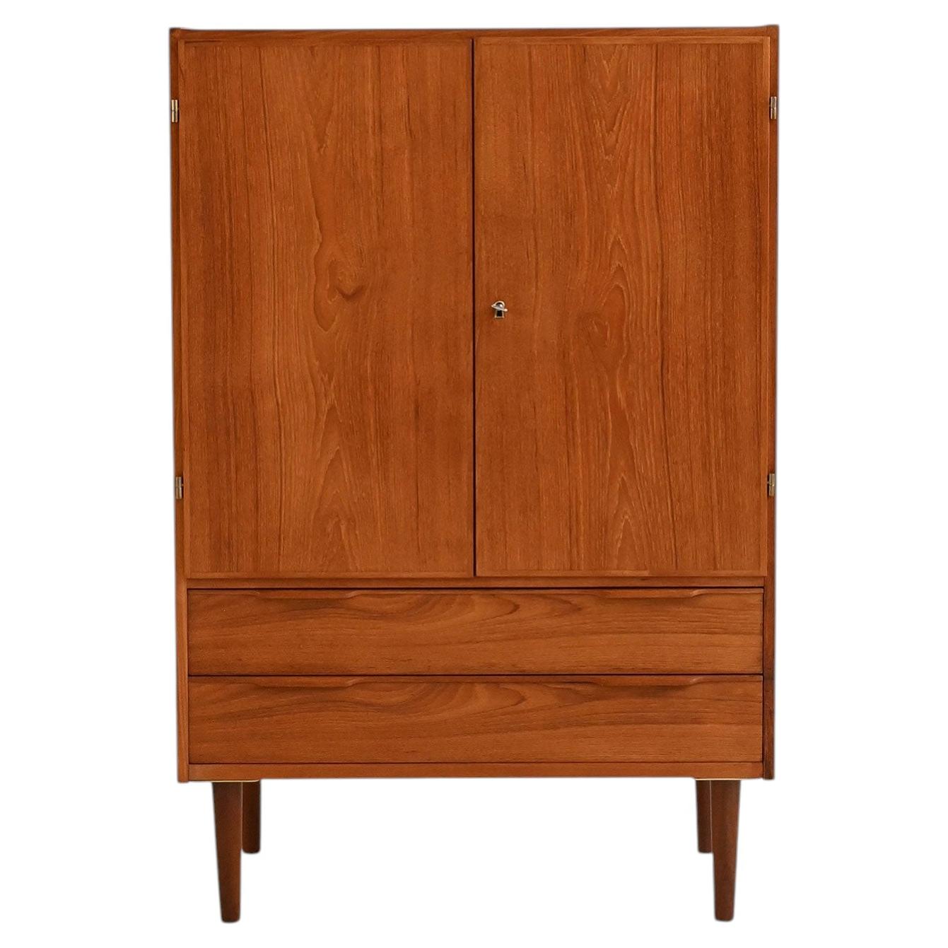 Mueble escandinavo de teca con cajones, años 50/60