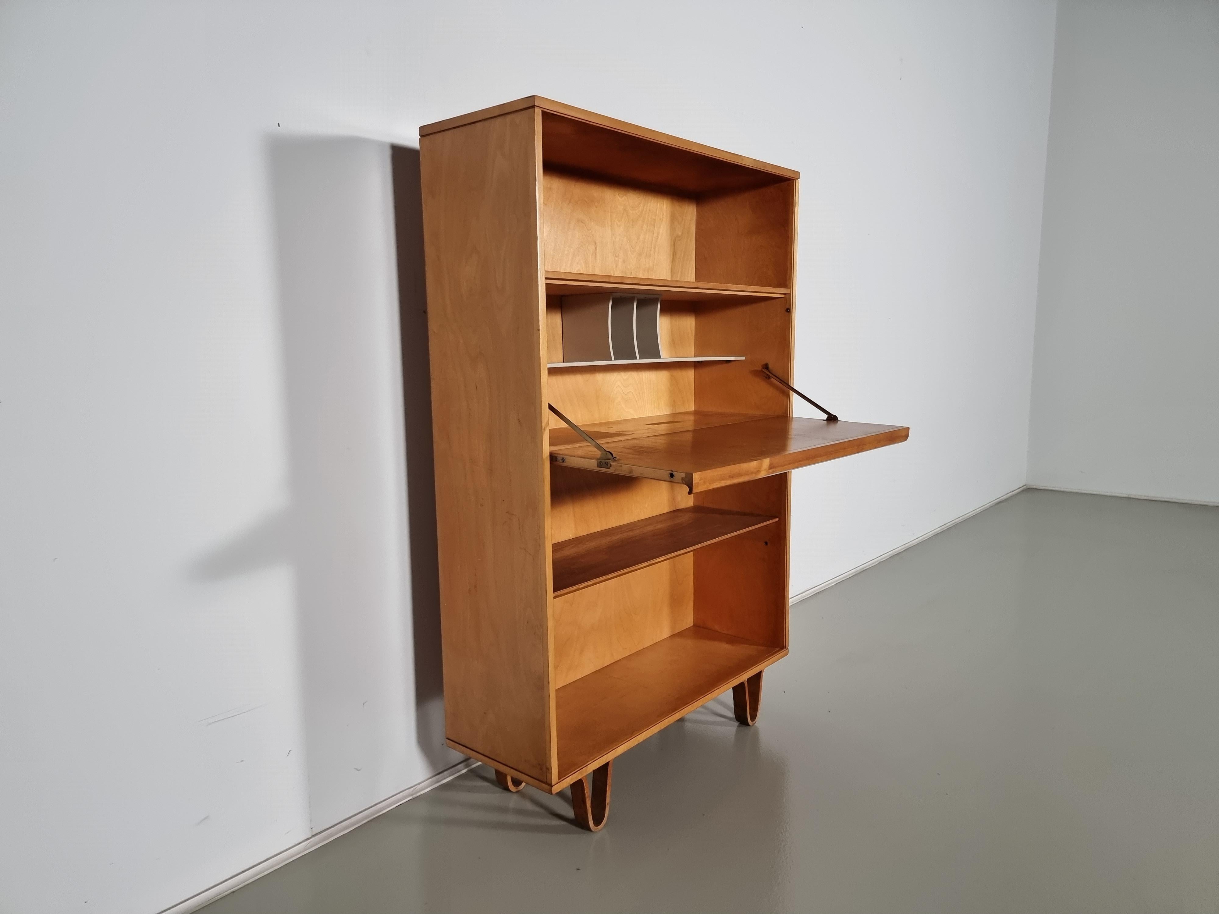 Cabinet Secretaire by Cees Braakman for Pastoe, 1950s In Good Condition For Sale In amstelveen, NL